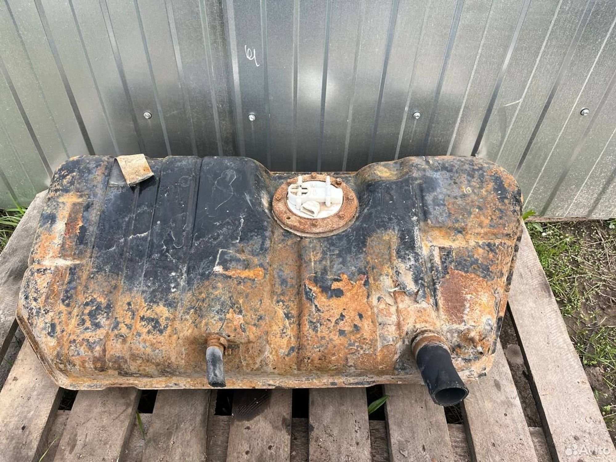 Бак топливный Priora, 2000 рублей, Семиозерка