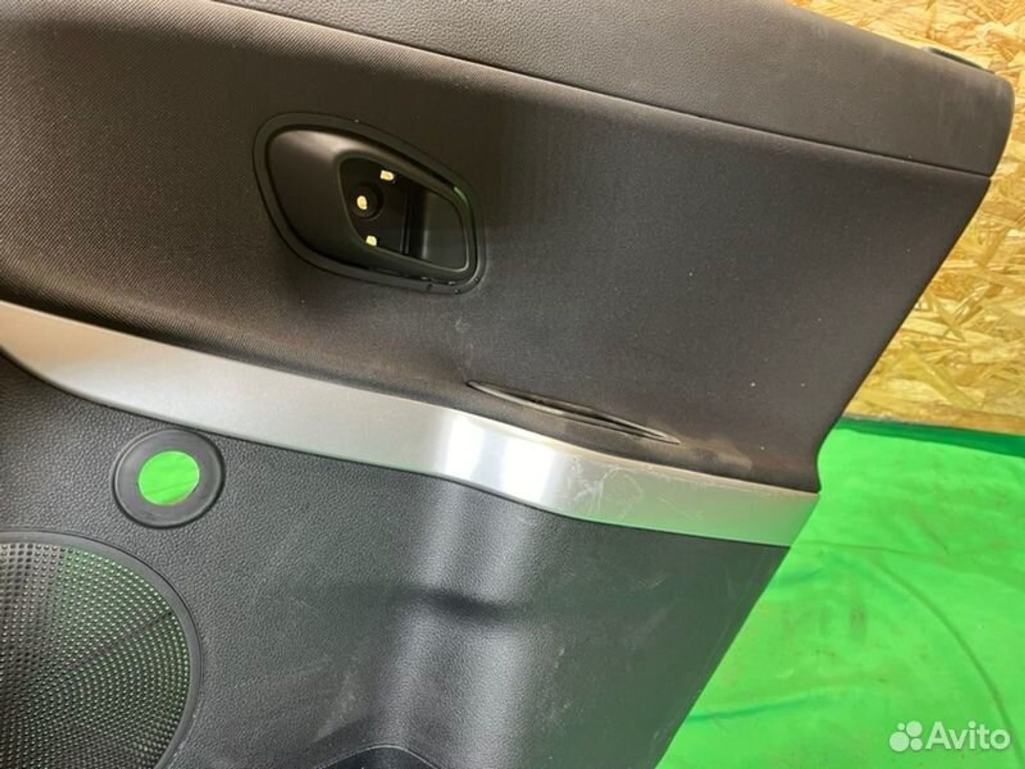 Обшивка боковой двери задняя правая Kia Ceed JD, 1000 рублей, Семиозерка