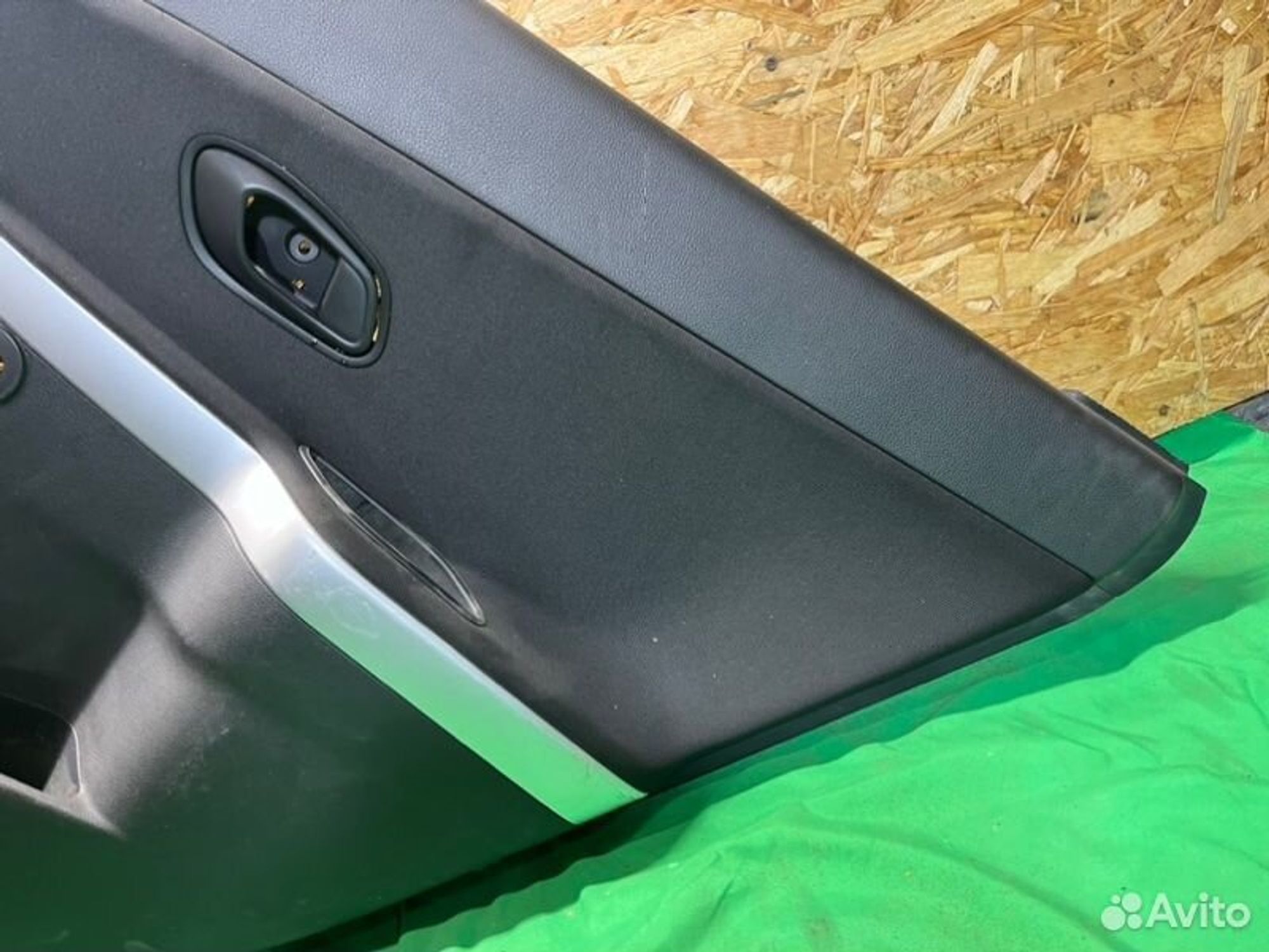 Обшивка боковой двери задняя правая Kia Ceed JD, 1000 рублей, Семиозерка