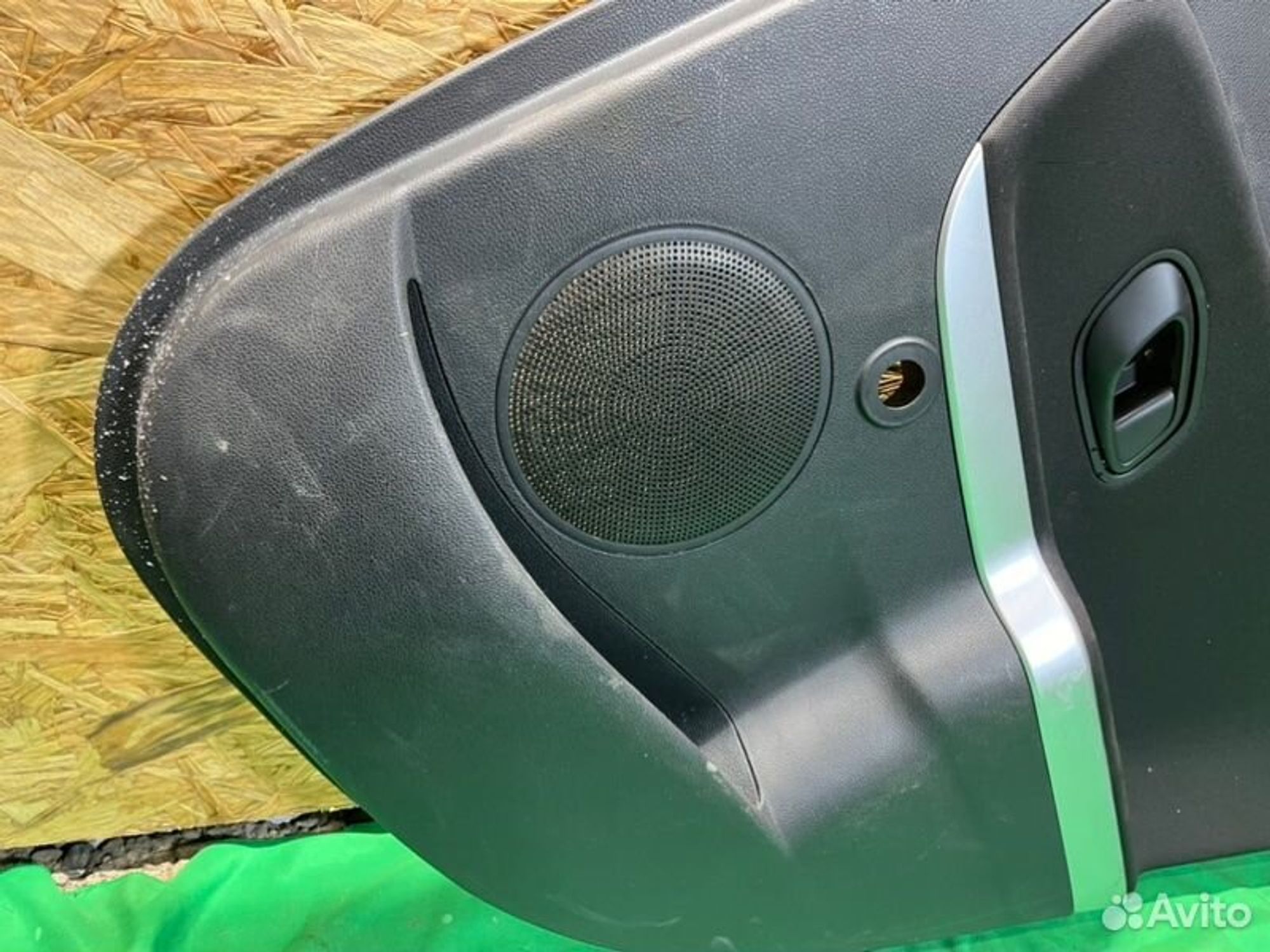 Обшивка боковой двери задняя правая Kia Ceed JD, 1000 рублей, Семиозерка