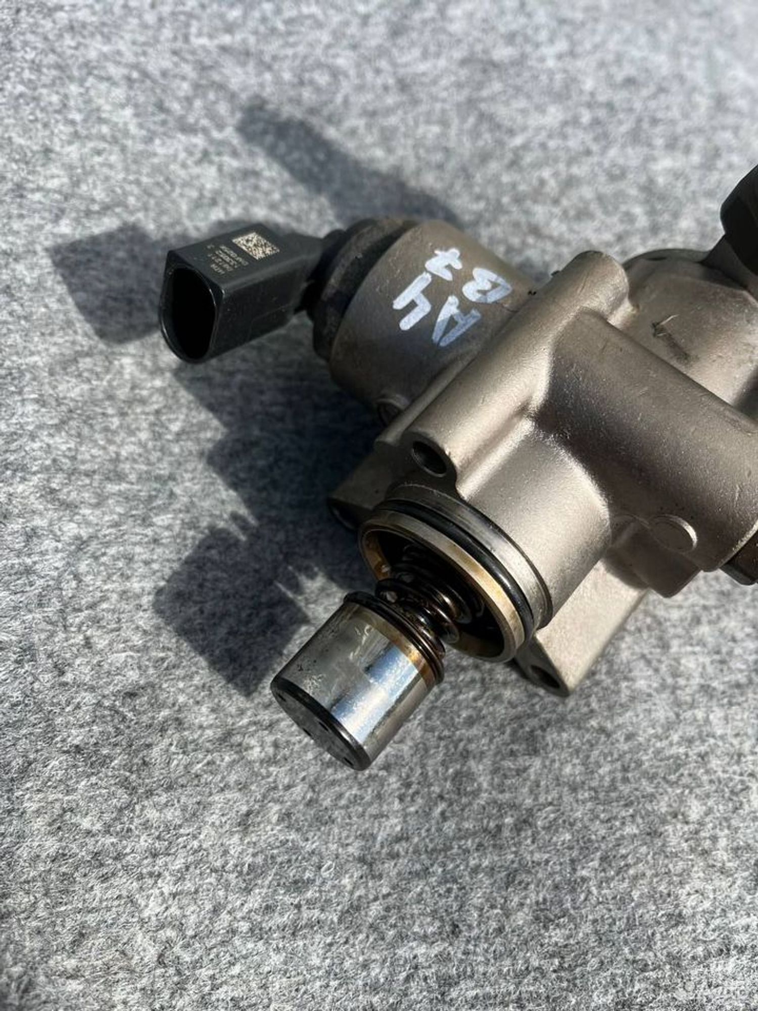 Топливный насос Audi A4 B7 2.0, 12000 рублей, Семиозерка