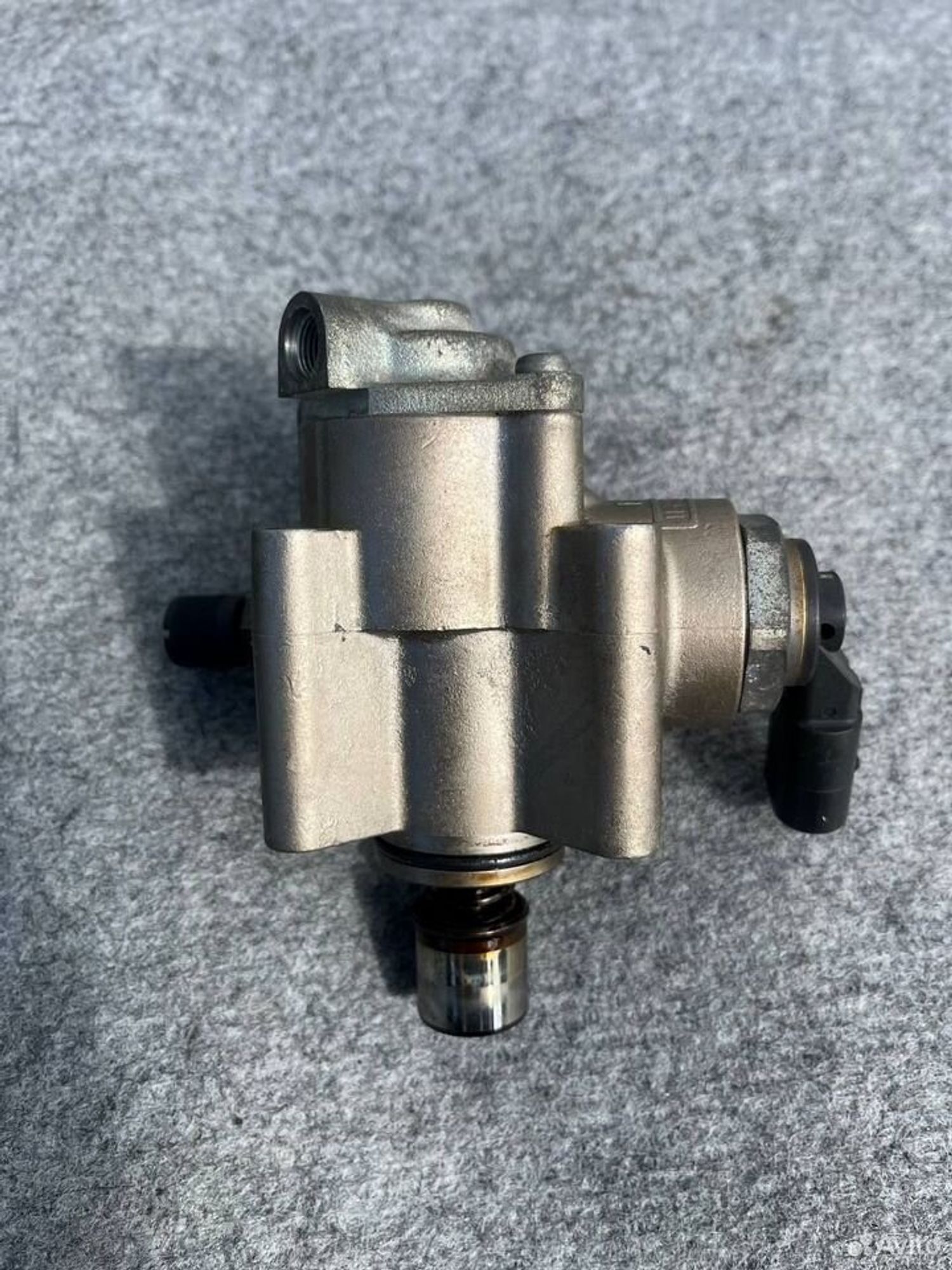 Топливный насос Audi A4 B7 2.0, 12000 рублей, Семиозерка