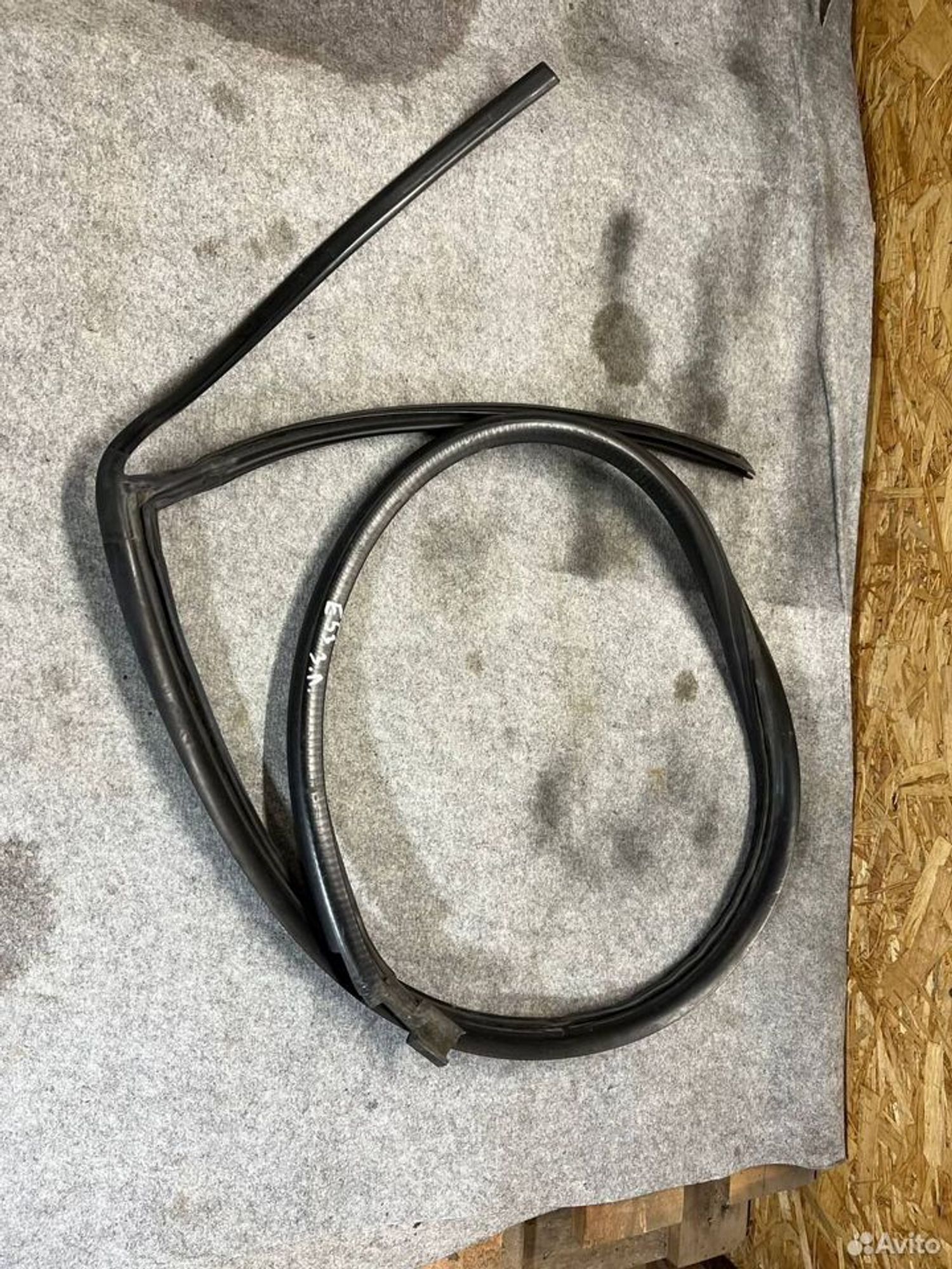 Резинка уплотнительная двери BMW E53, 1500 рублей, Семиозерка