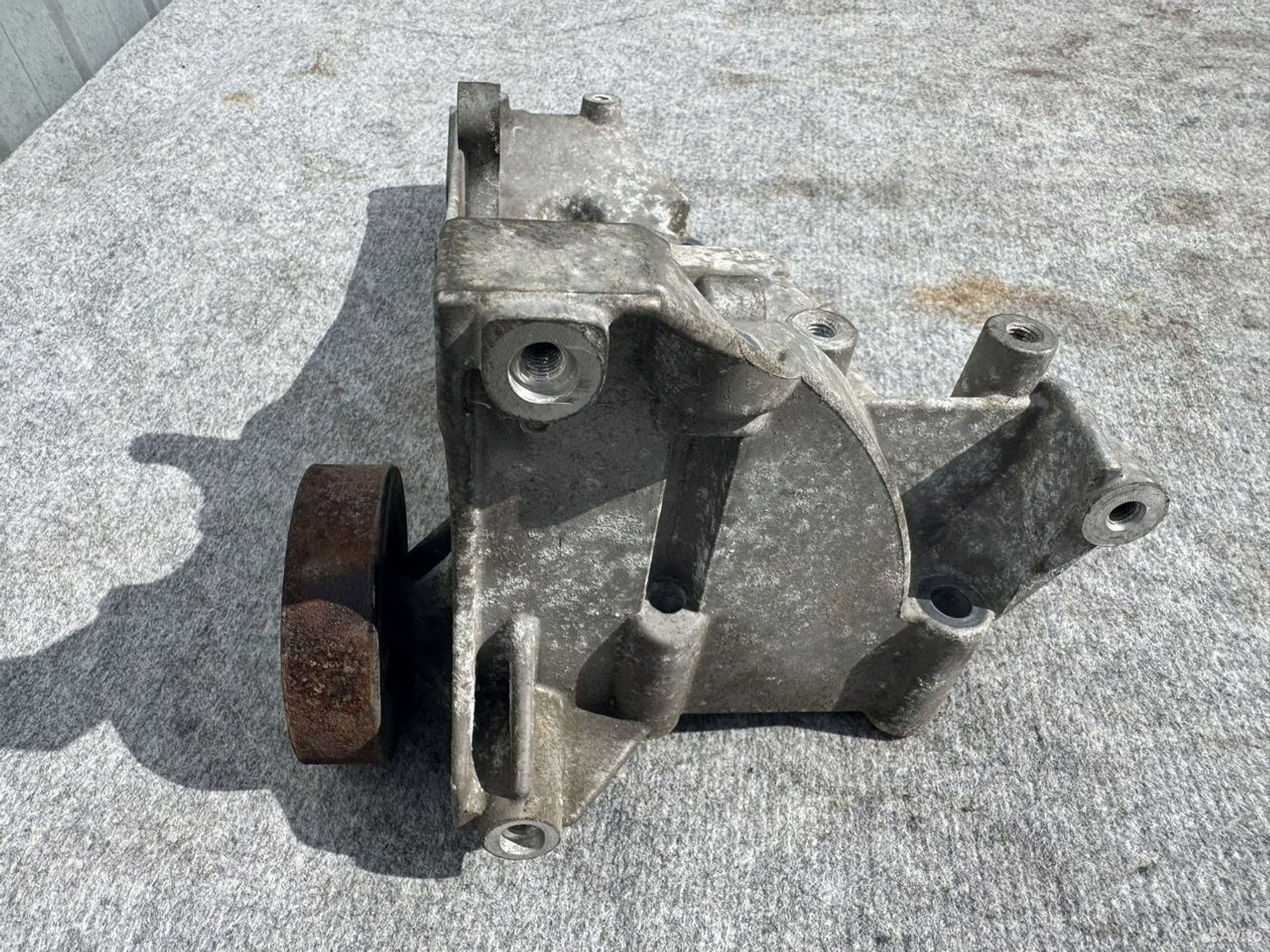 Кронштейн генератора Audi a4 b6 b7, 1000 рублей, Семиозерка