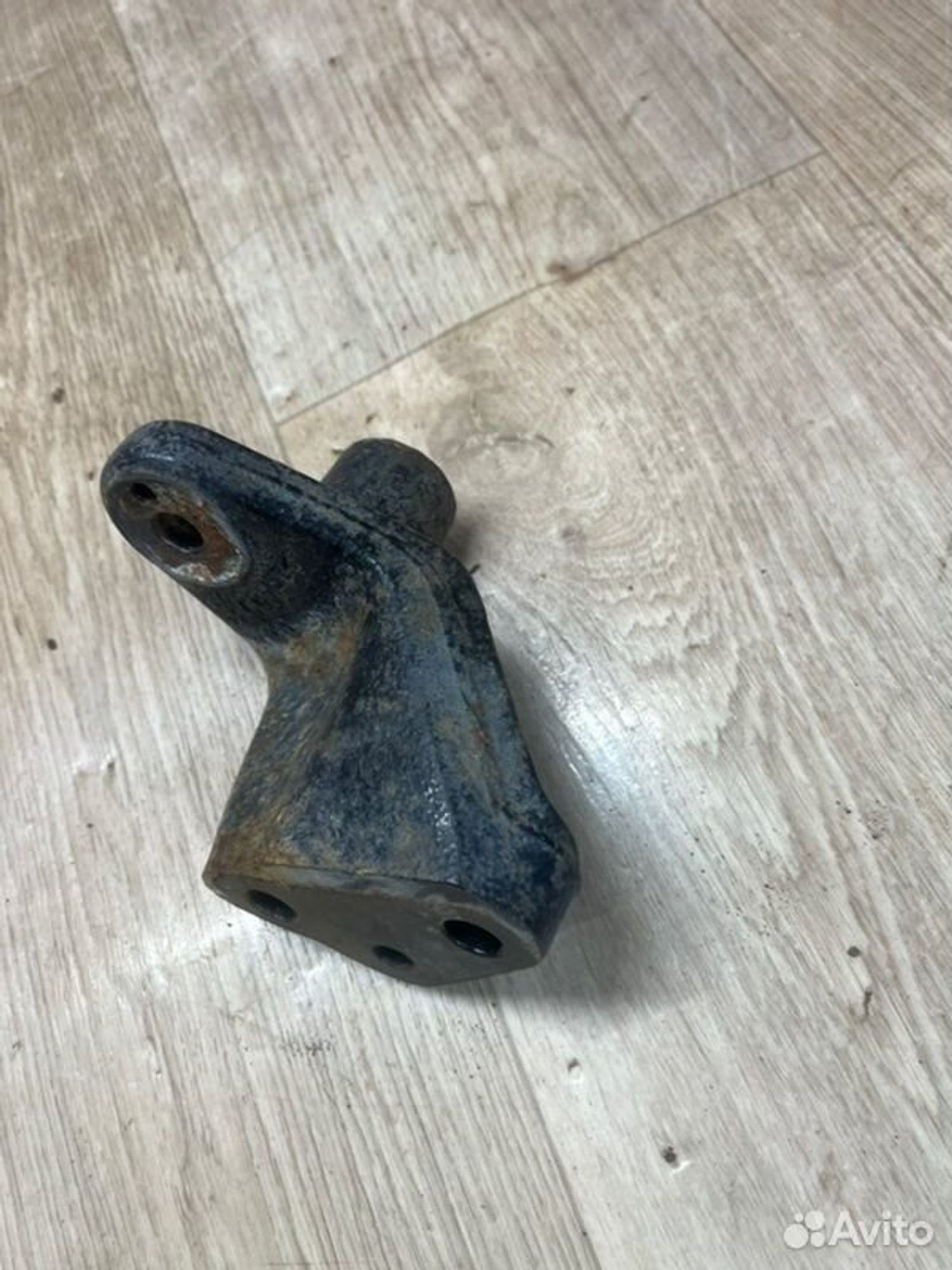 Крепление опоры двигателя Kia Ceed JD G4FG 2013, 1000 рублей, Семиозерка