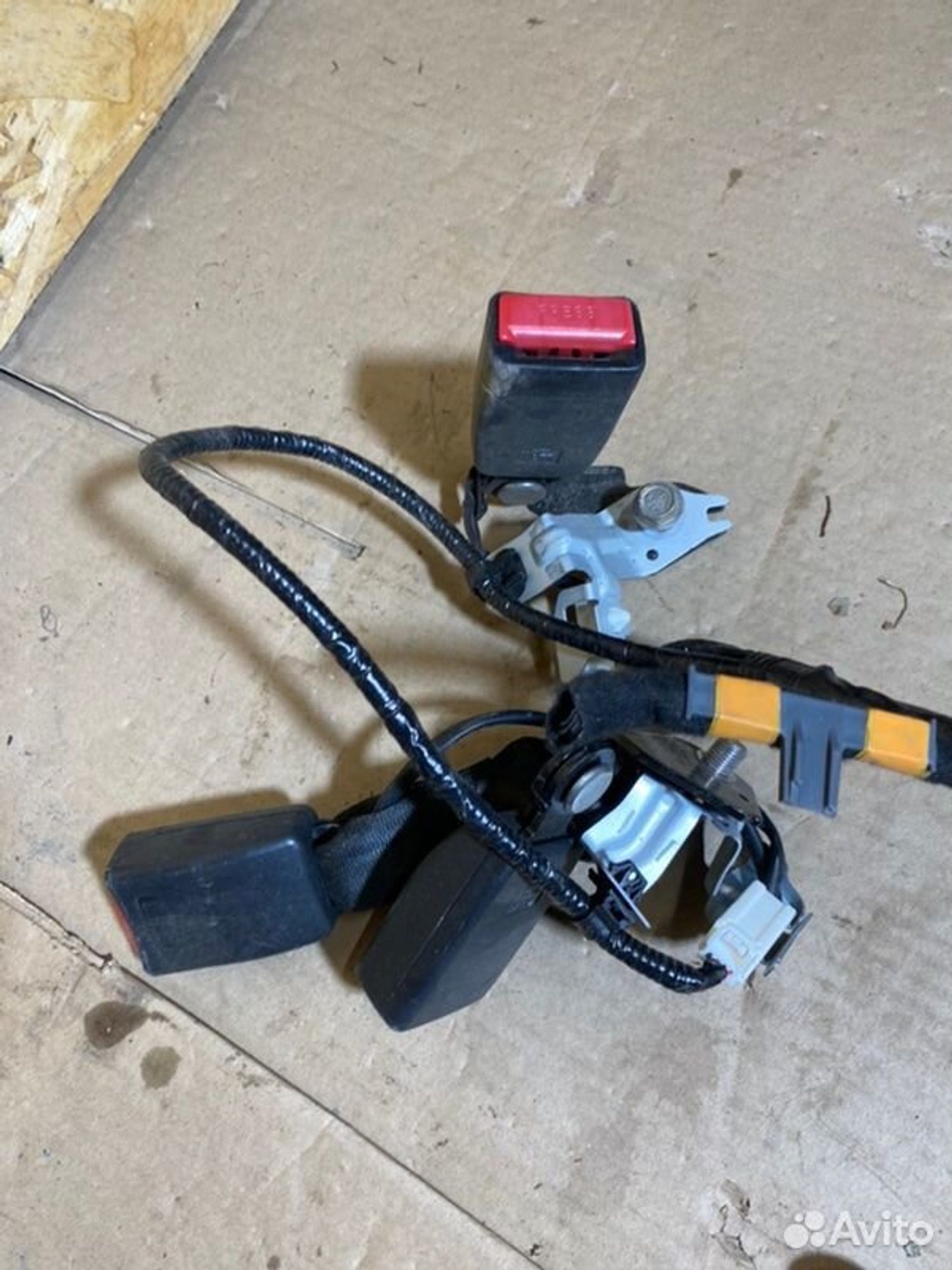 Ремень безопасности задний Mazda 3 BM Z6 2013, 1000 рублей, Семиозерка