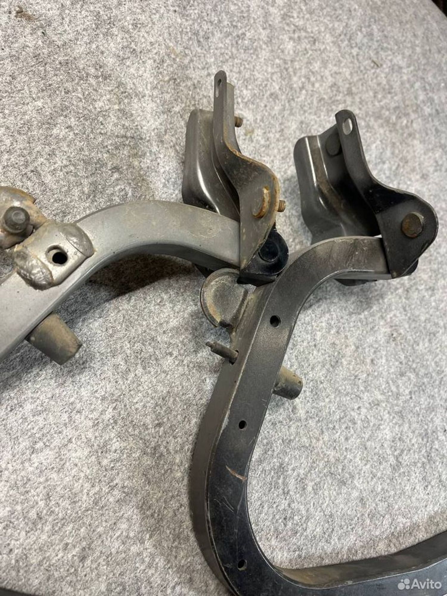 Петли багажника Mazda Milenia, 1000 рублей, Семиозерка