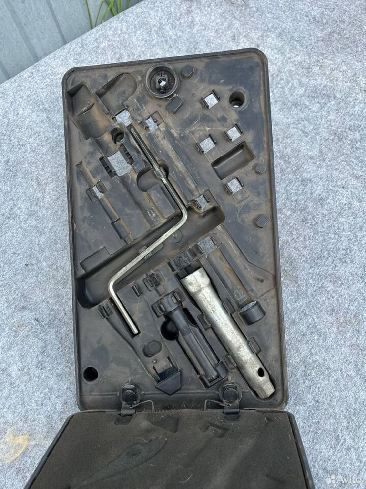 Ящик инструментов Mitsubishi Pajero 2, 2000 рублей, Семиозерка