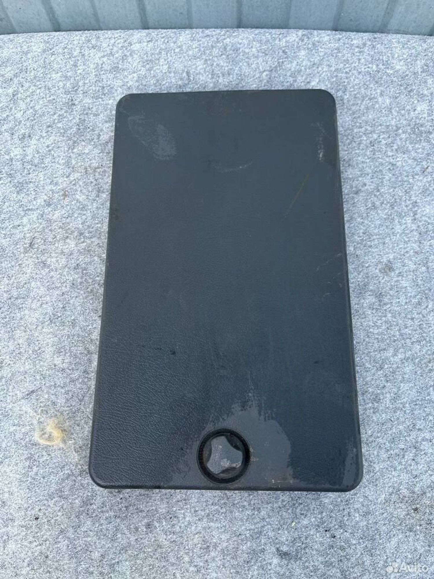 Ящик инструментов Mitsubishi Pajero 2, 2000 рублей, Семиозерка