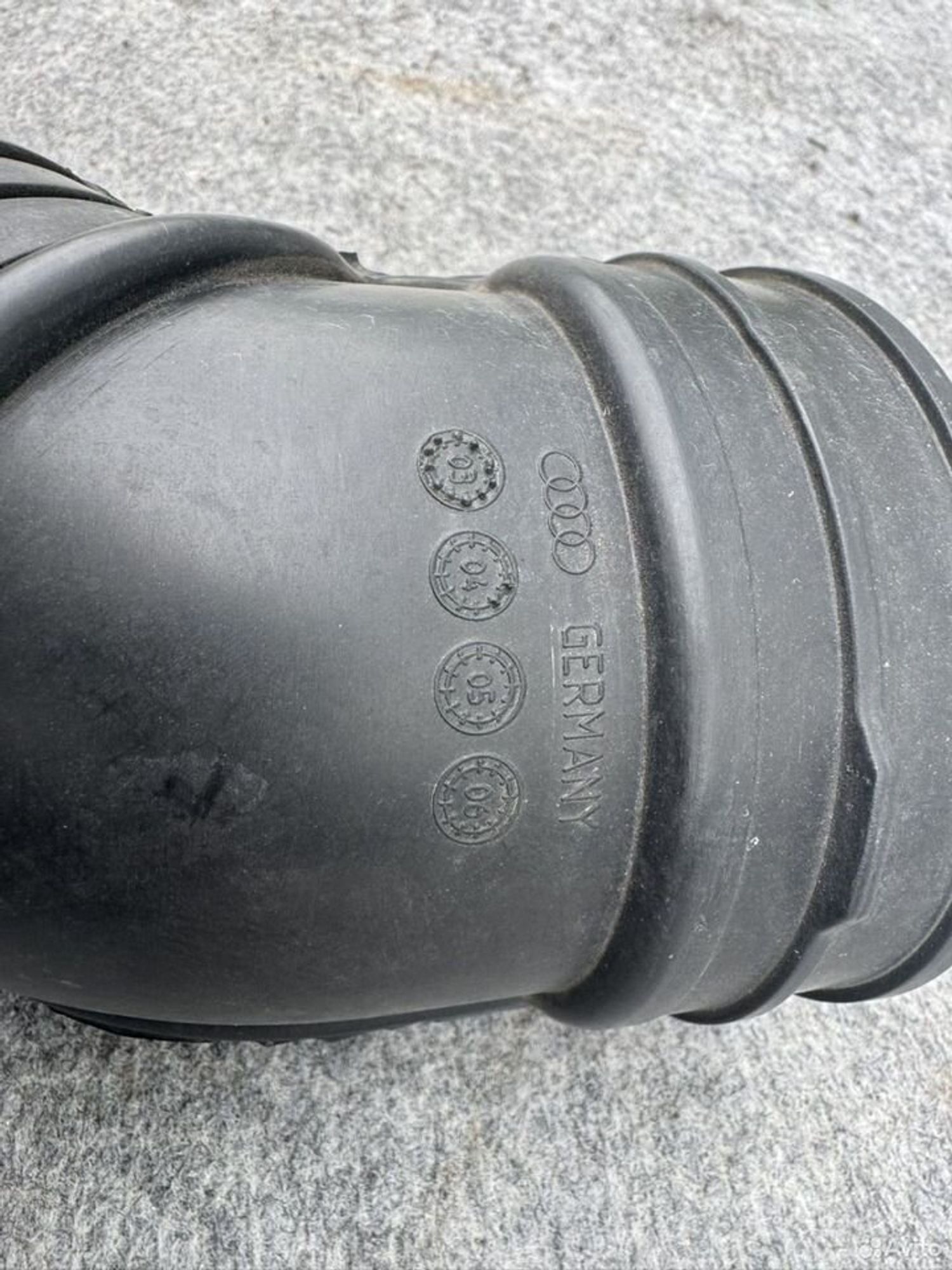 Патрубок воздушного фильтра audi S4, 1600 рублей, Семиозерка