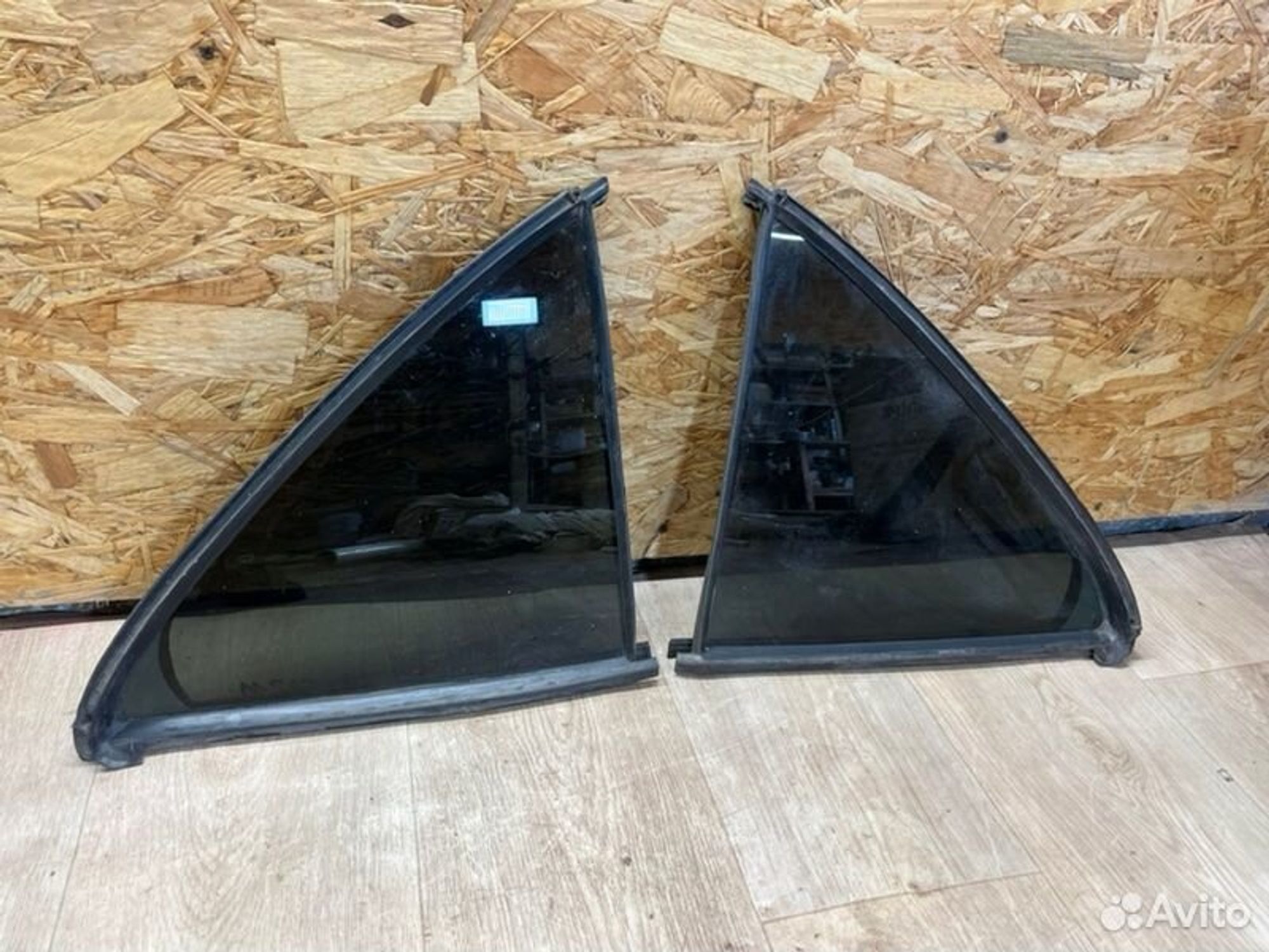 Форточка двери задняя Mercedes E240 W210 M112911, 1000 рублей, Семиозерка