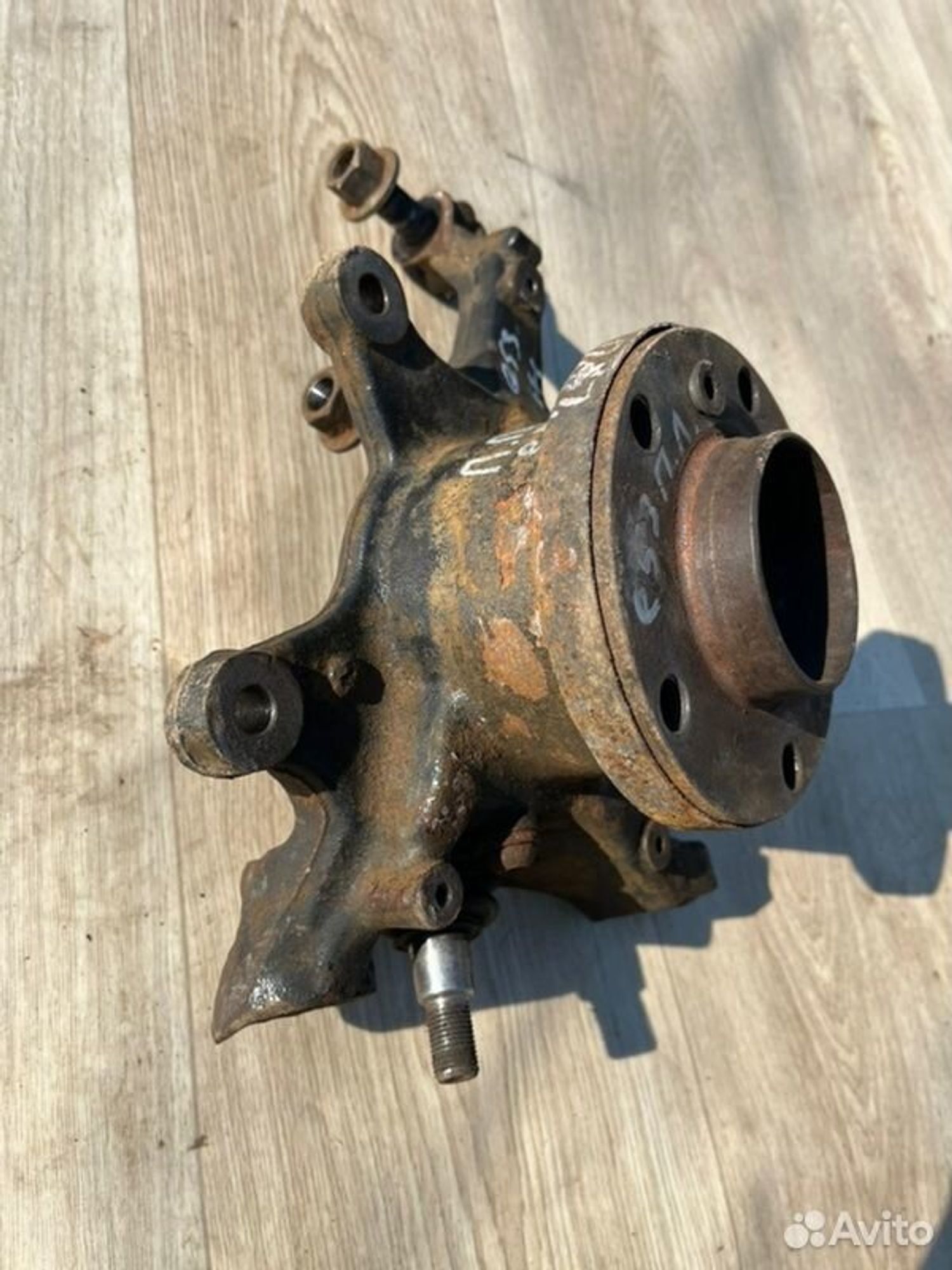 Кулак поворотный передний левый Bmw X5 E53 M57D30, 3000 рублей, Семиозерка