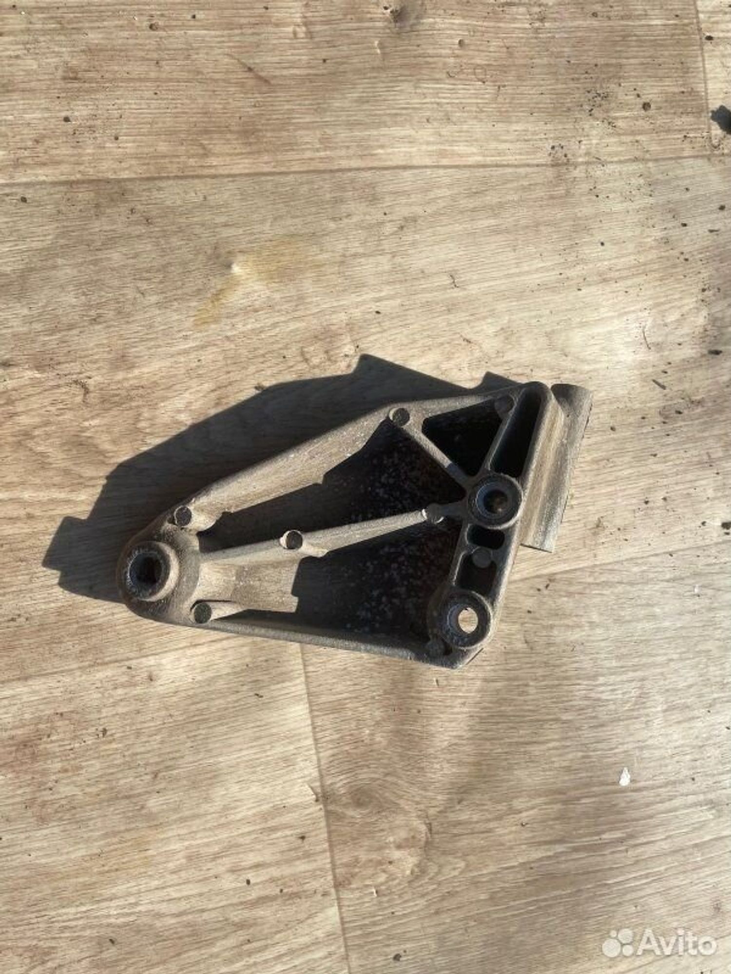 Кронштейн генератора Chevrolet Aveo T250 F14D3, 800 рублей, Семиозерка