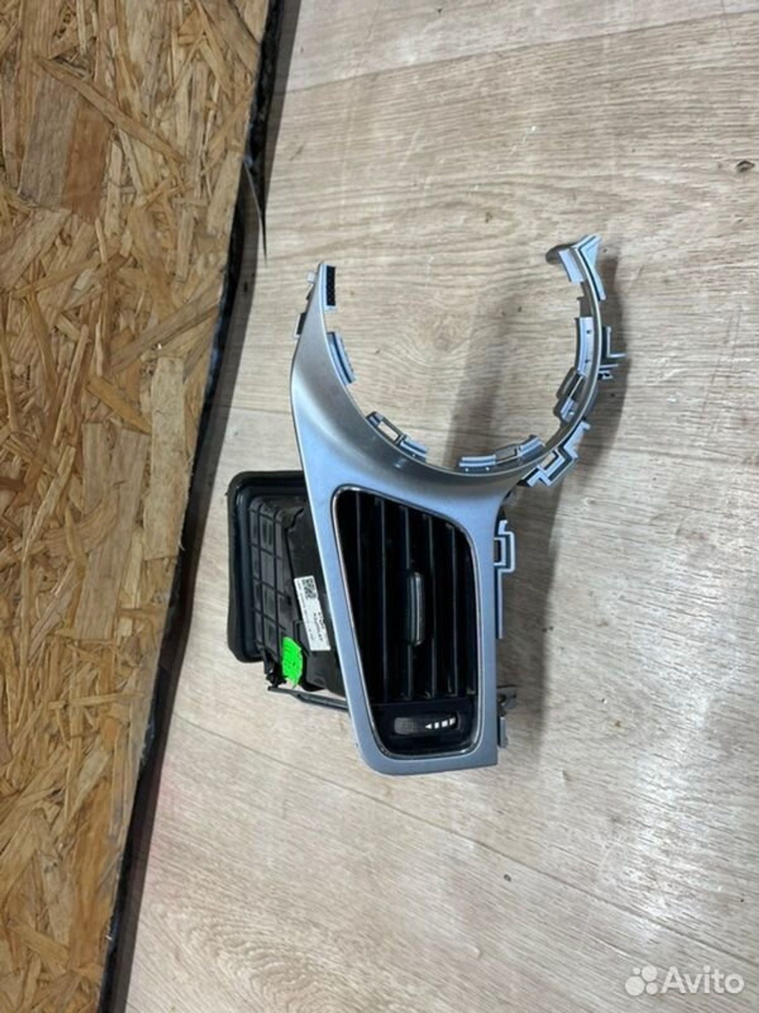 Дефлектор воздушный левый Kia Ceed JD G4FG 2013, 1600 рублей, Семиозерка