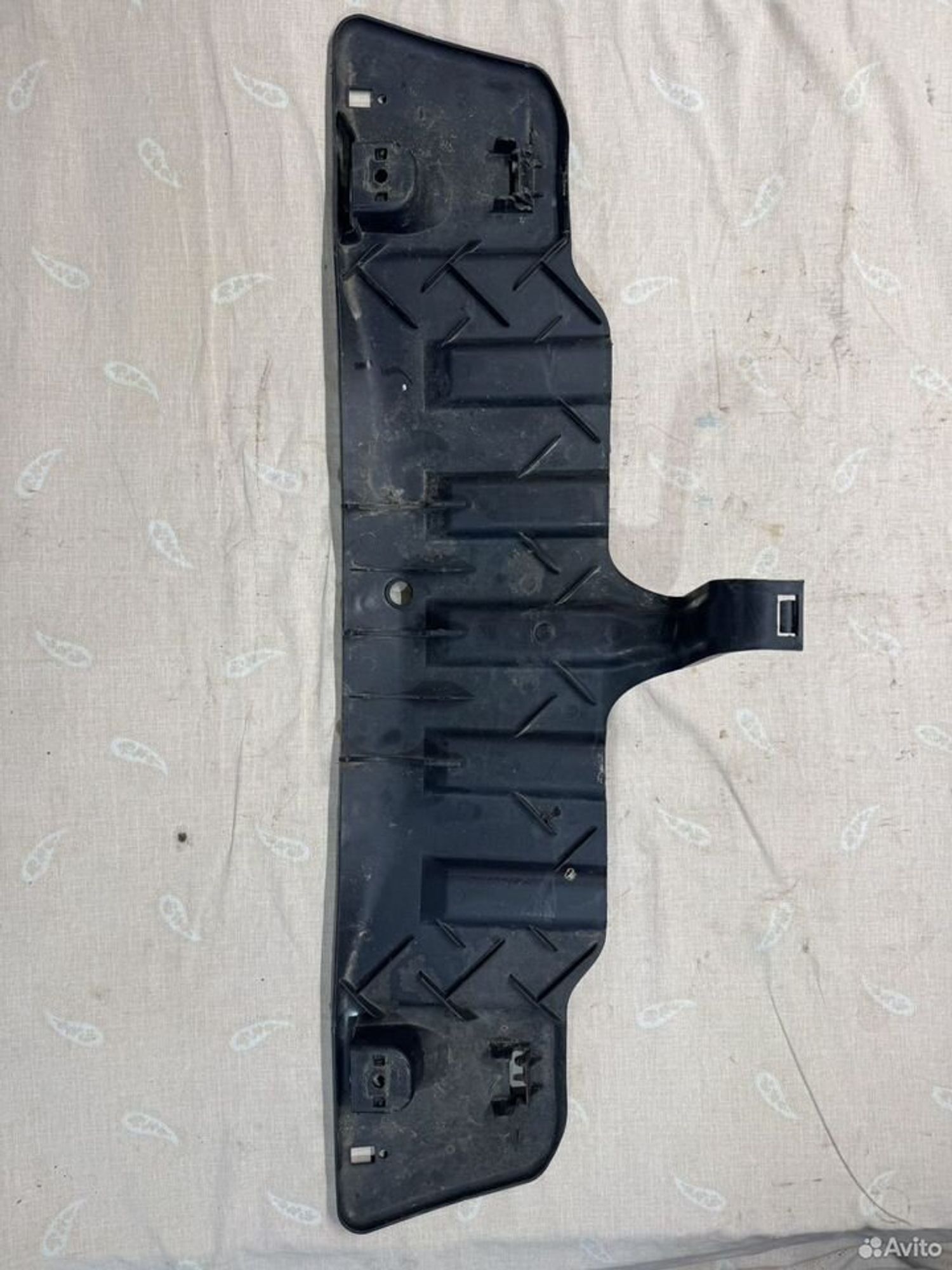 Пыльник днища задний Passat / Jetta 6, 1500 рублей, Семиозерка