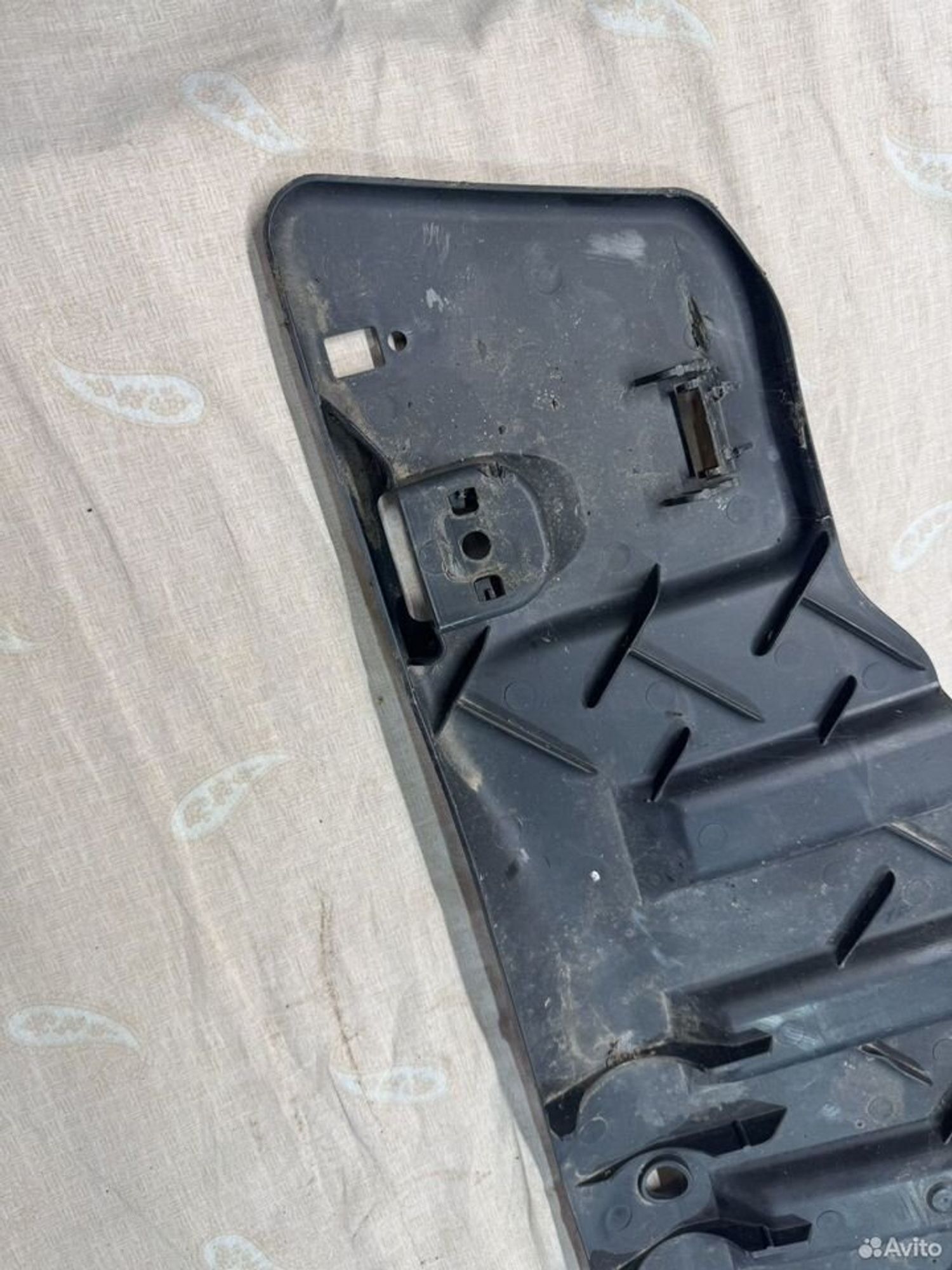 Пыльник днища задний Passat / Jetta 6, 1500 рублей, Семиозерка