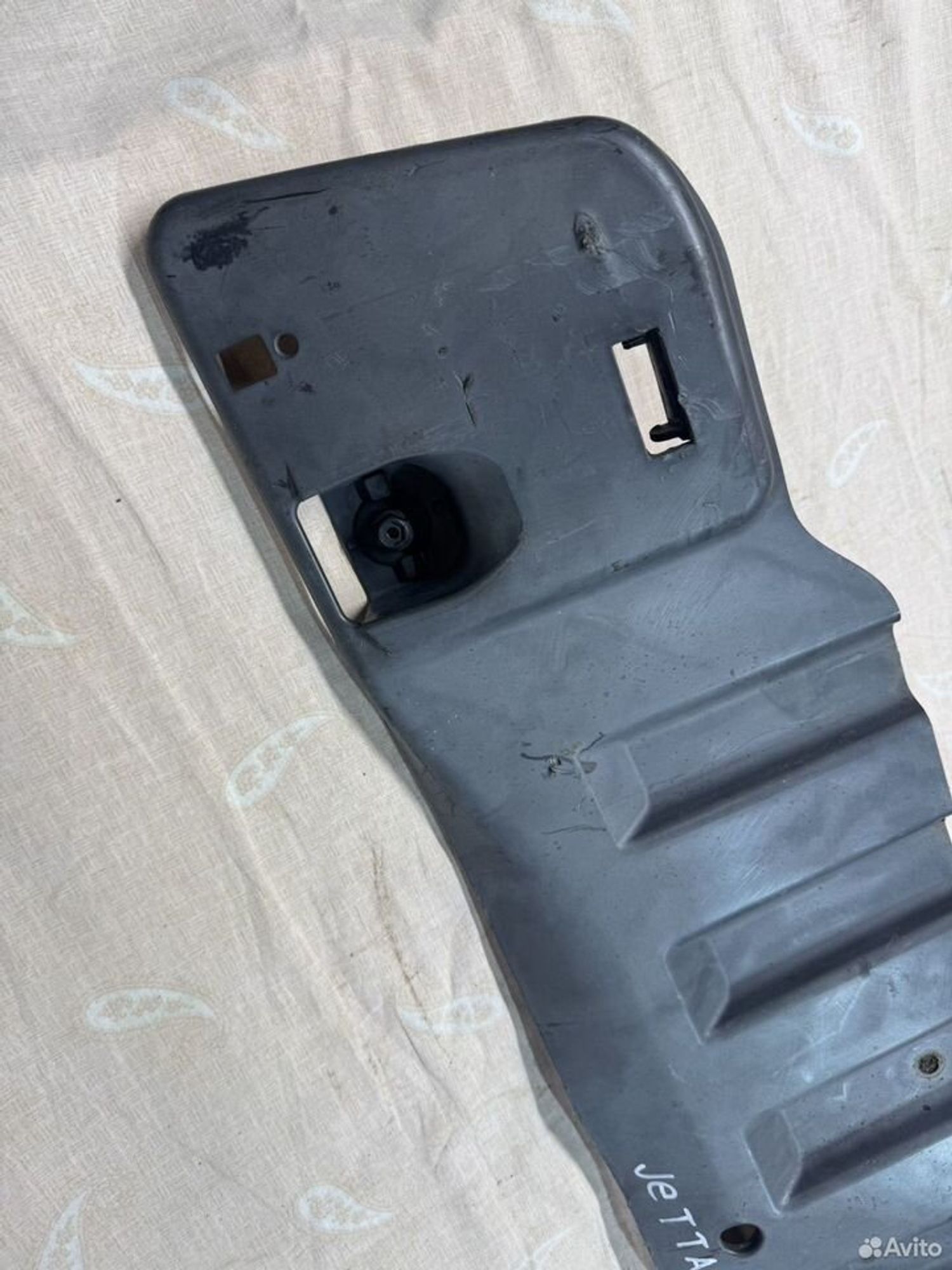 Пыльник днища задний Passat / Jetta 6, 1500 рублей, Семиозерка