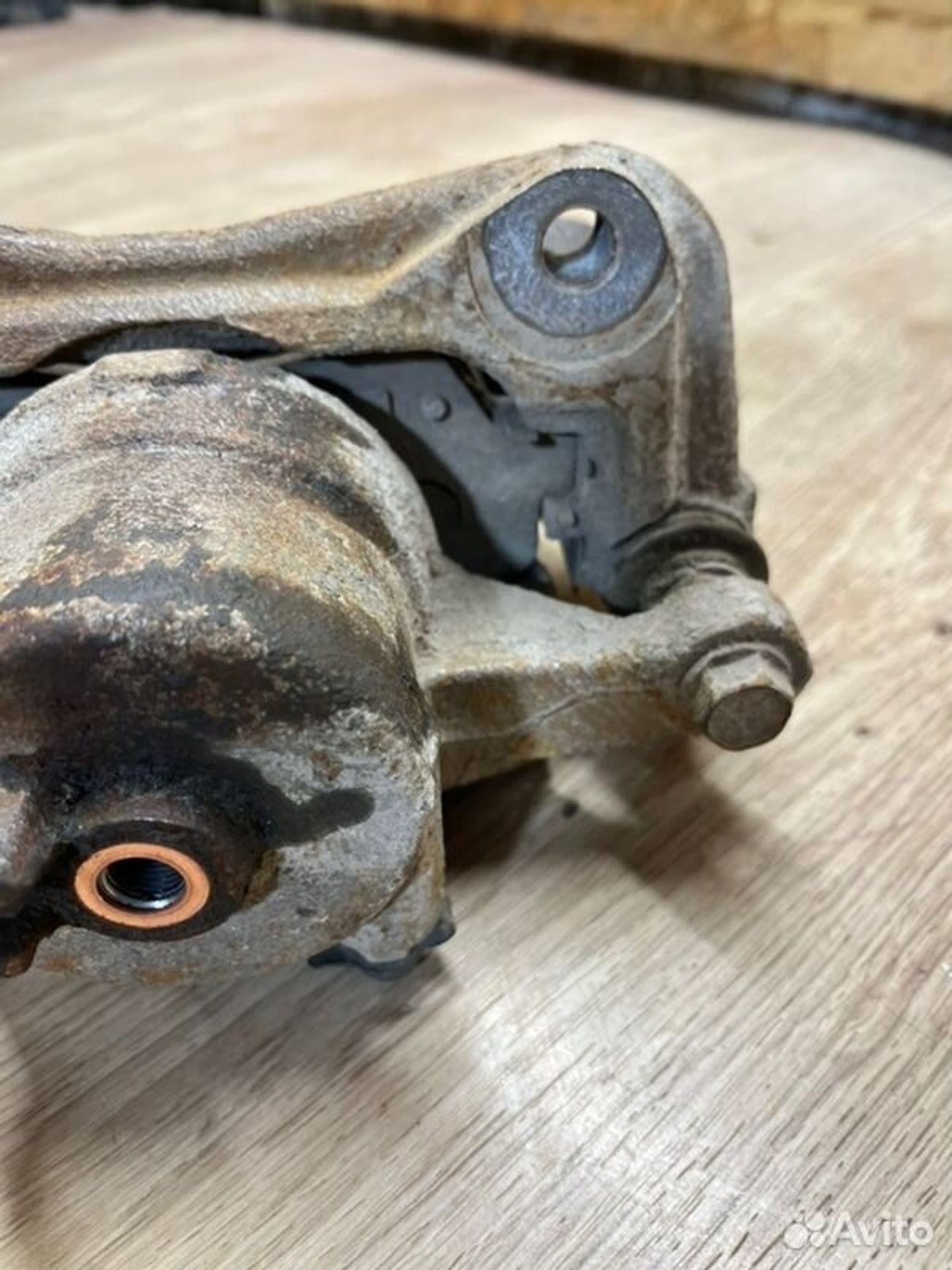 Суппорт тормозной передний левый Kia Ceed JD G4FG, 2500 рублей, Семиозерка