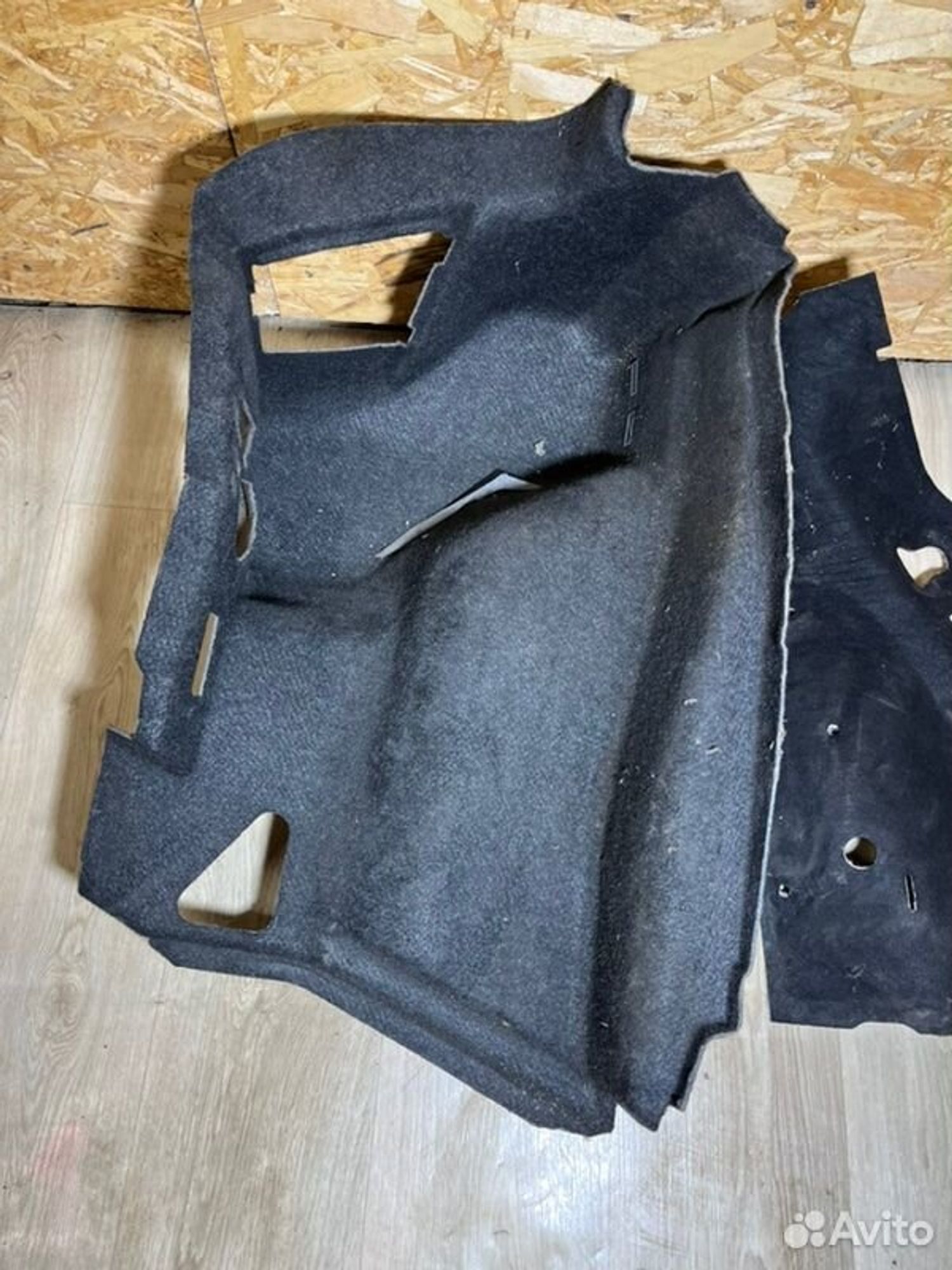 Обшивка багажника Bmw 1 E87 M47D20 2006, 1000 рублей, Семиозерка