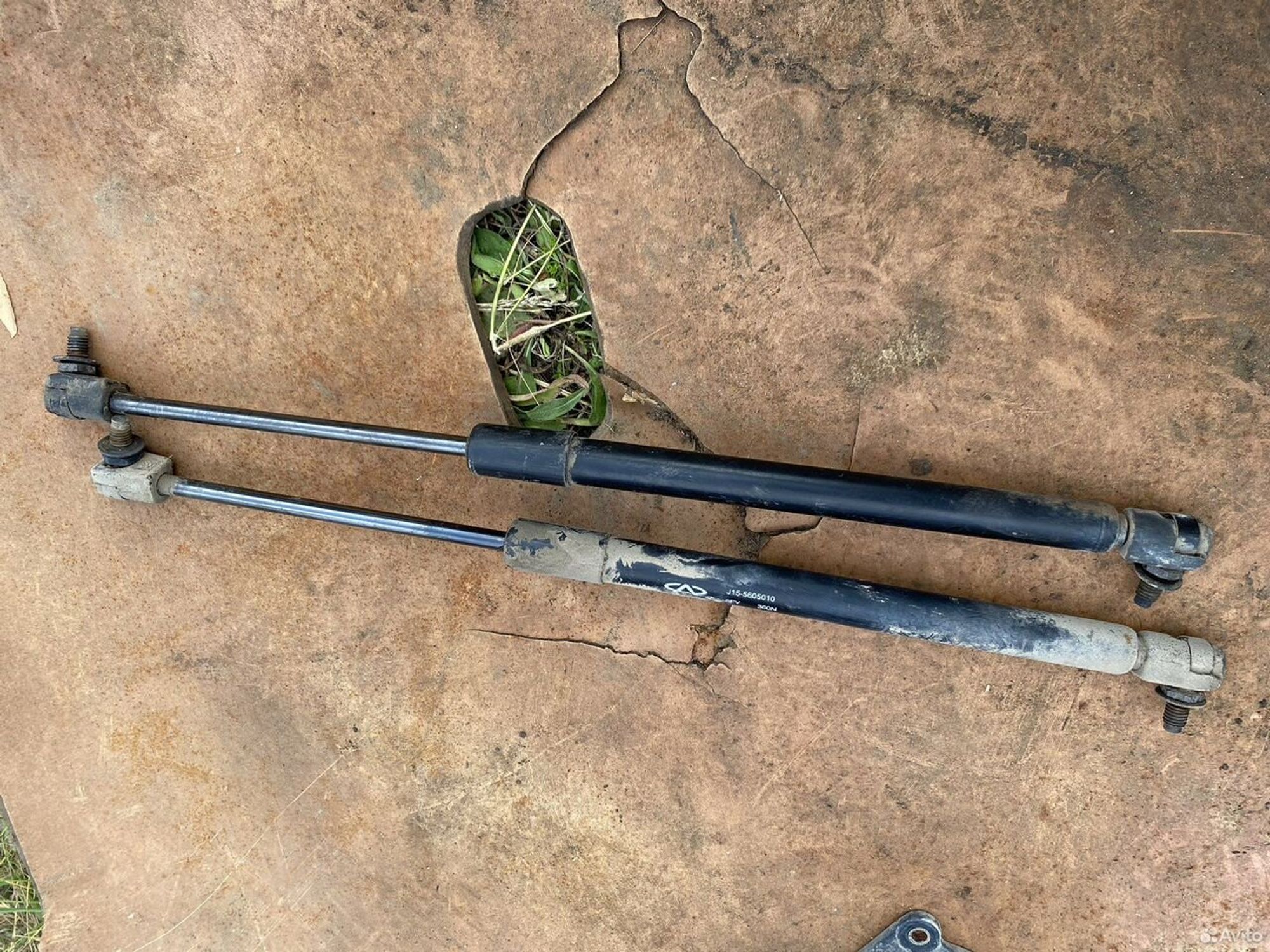 Упоры стойки багажника chery bonus, 1000 рублей, Семиозерка