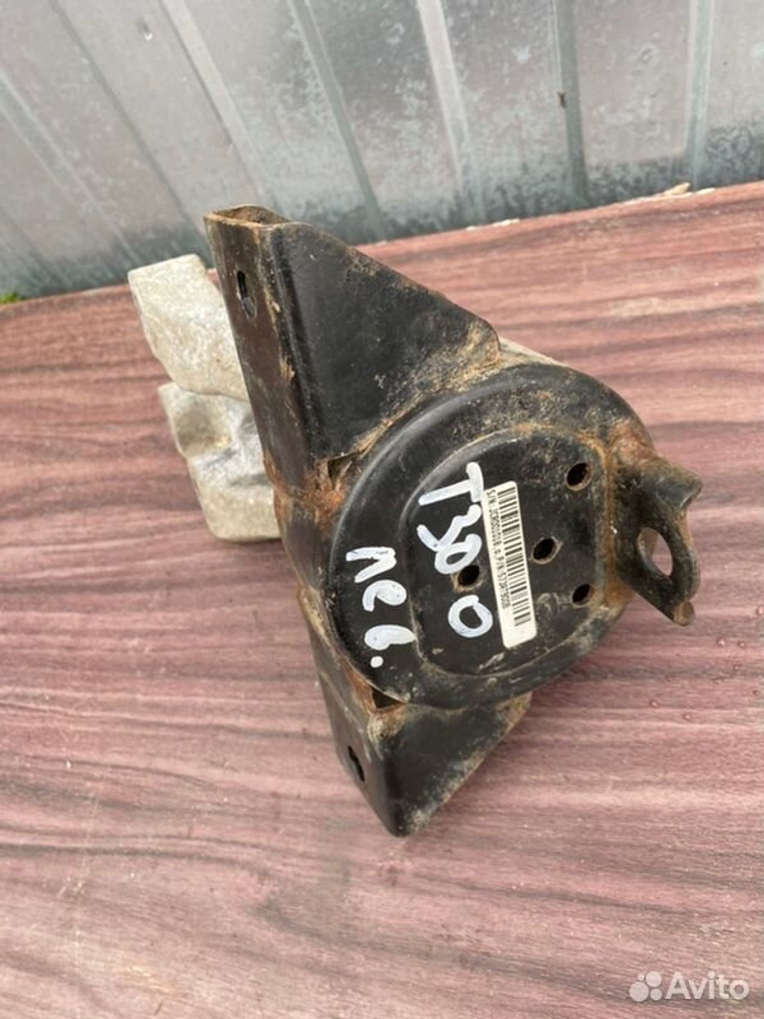 Подушка двигателя левая Chevrolet Aveo T300 F16D4, 1400 рублей, Семиозерка