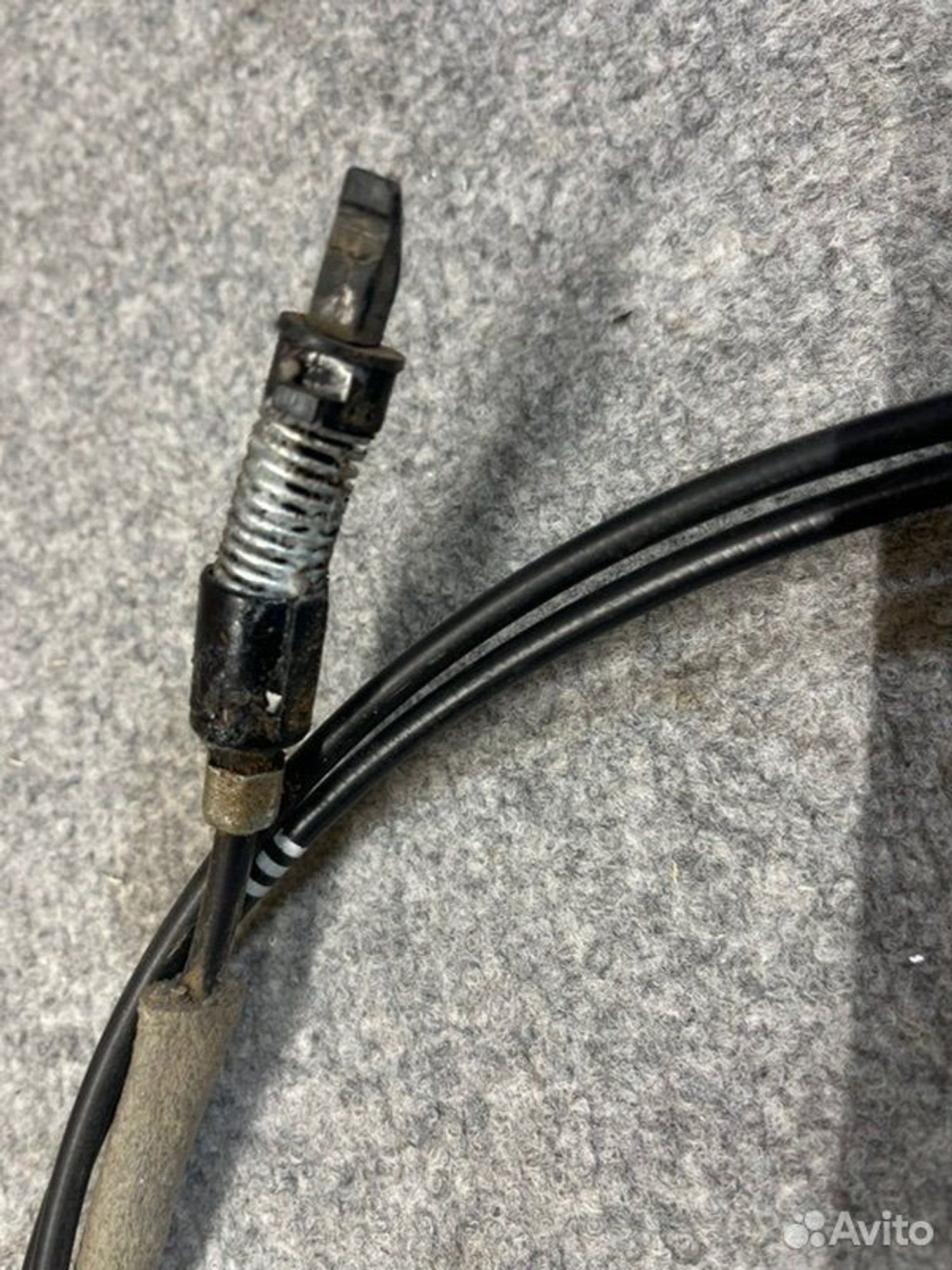 Трос лючка топливного бака Hyundai Solaris G4FC, 1000 рублей, Семиозерка