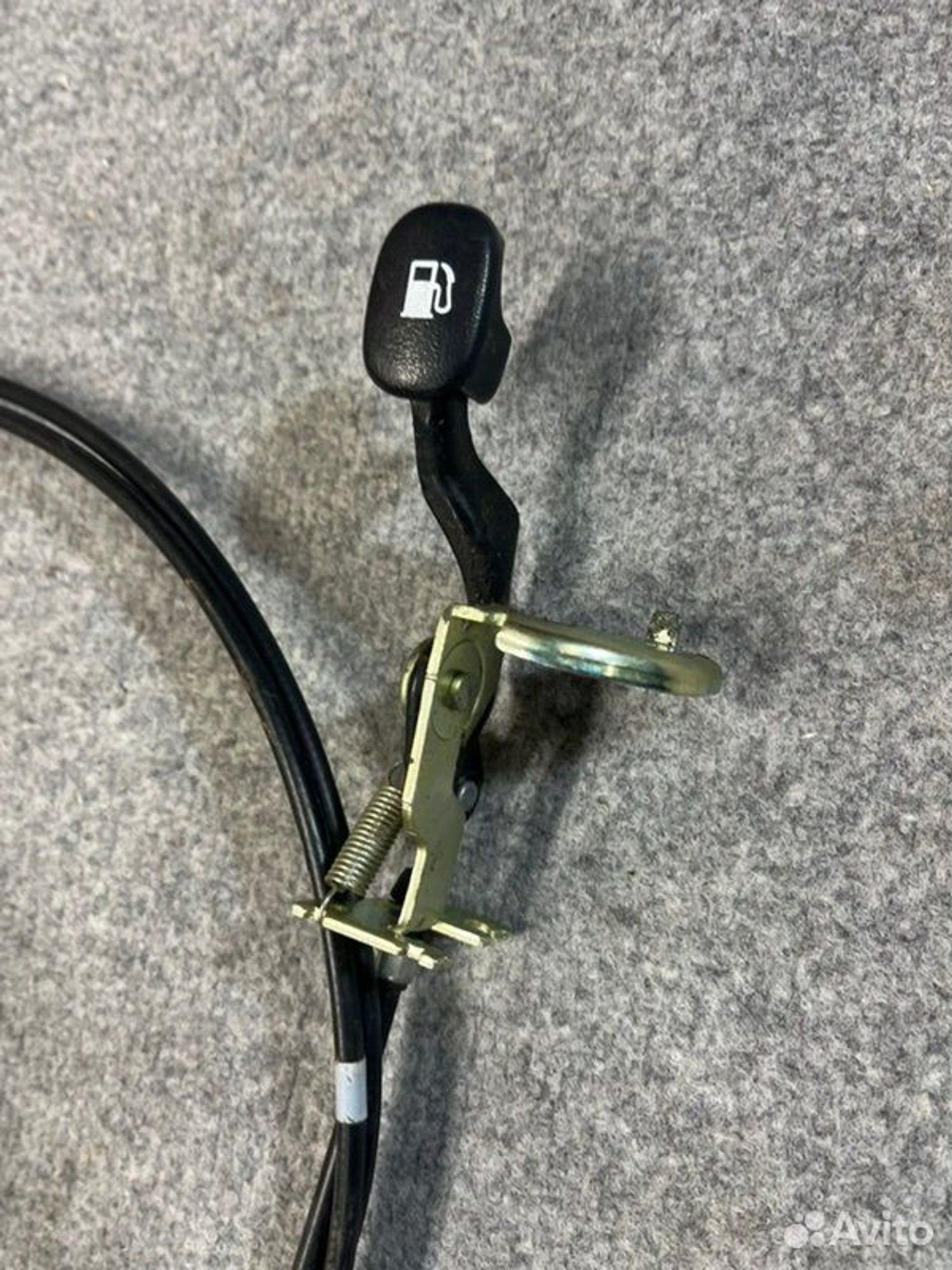 Трос лючка топливного бака Hyundai Solaris G4FC, 1000 рублей, Семиозерка