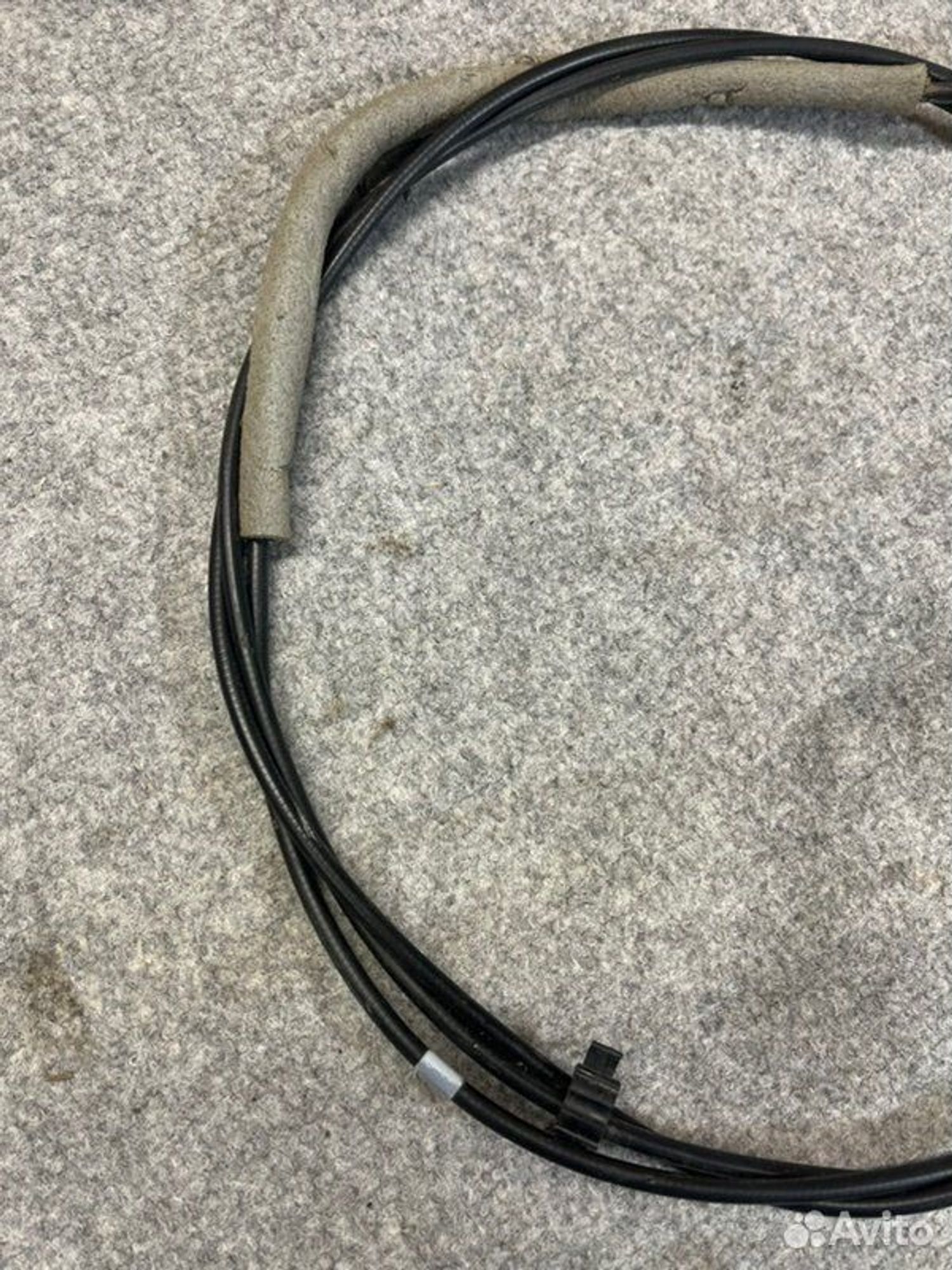 Трос лючка топливного бака Hyundai Solaris G4FC, 1000 рублей, Семиозерка