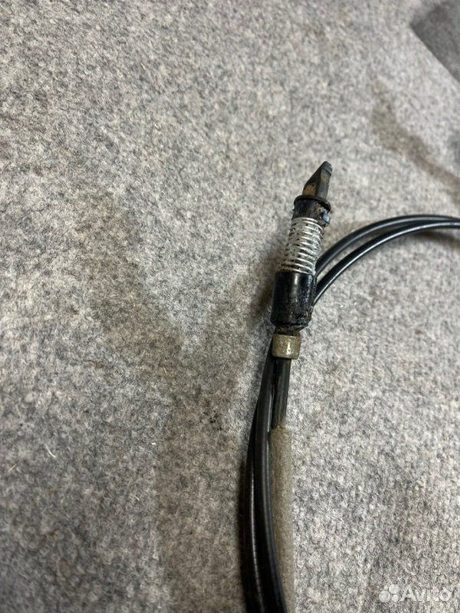 Трос лючка топливного бака Hyundai Solaris G4FC, 1000 рублей, Семиозерка