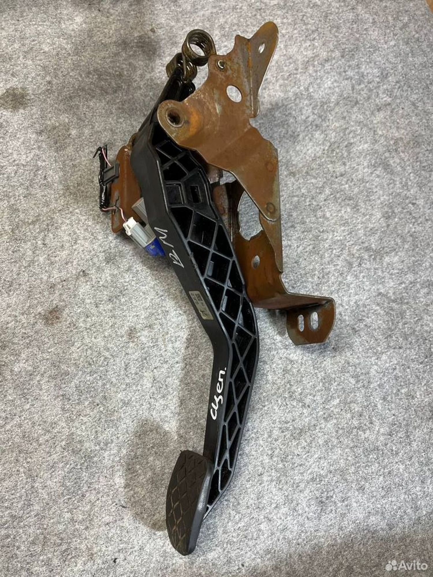 Педаль сцепления mazda 3 BM, 1500 рублей, Семиозерка