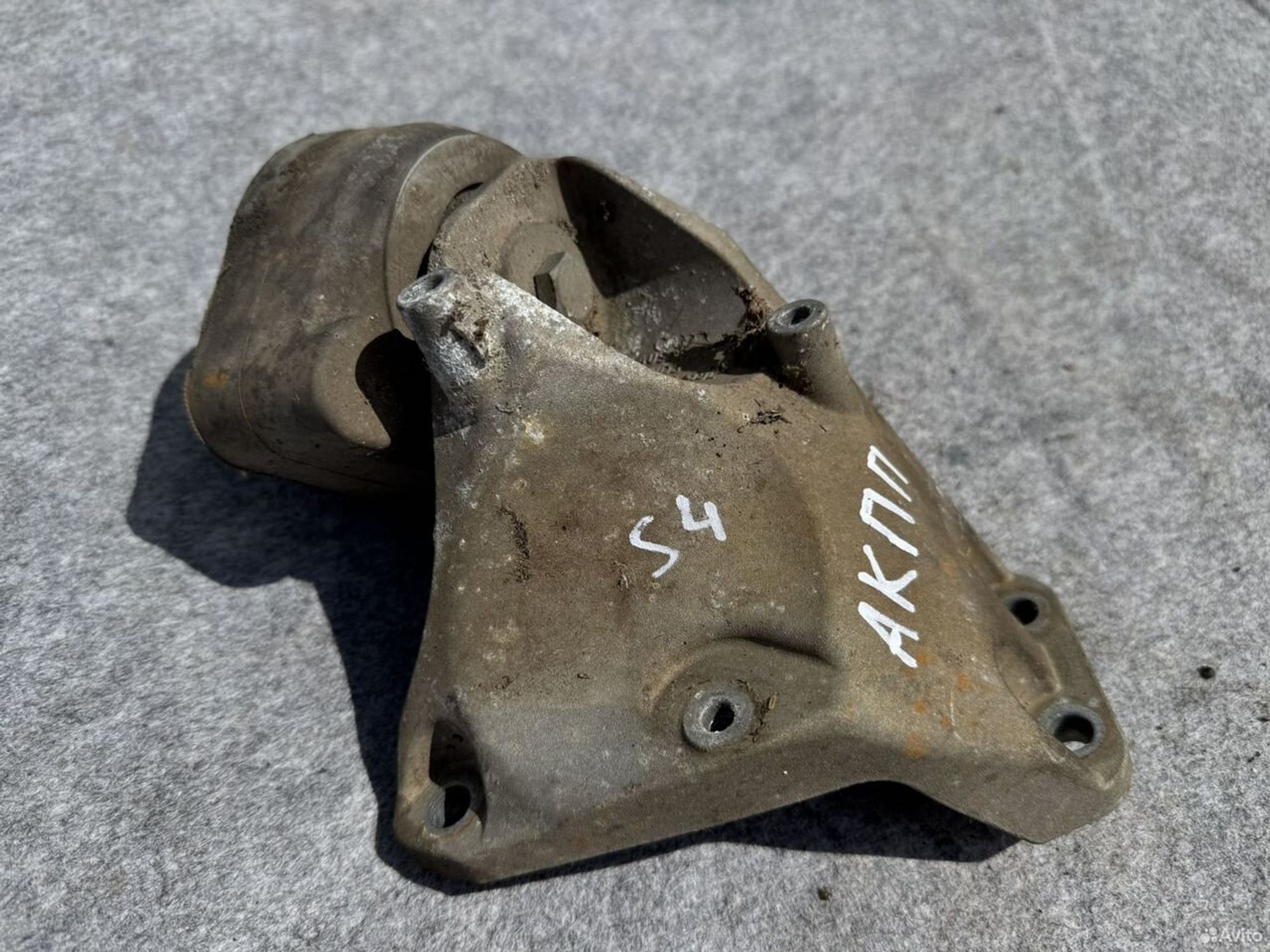 Подушка АКПП Audi s4, 2000 рублей, Семиозерка