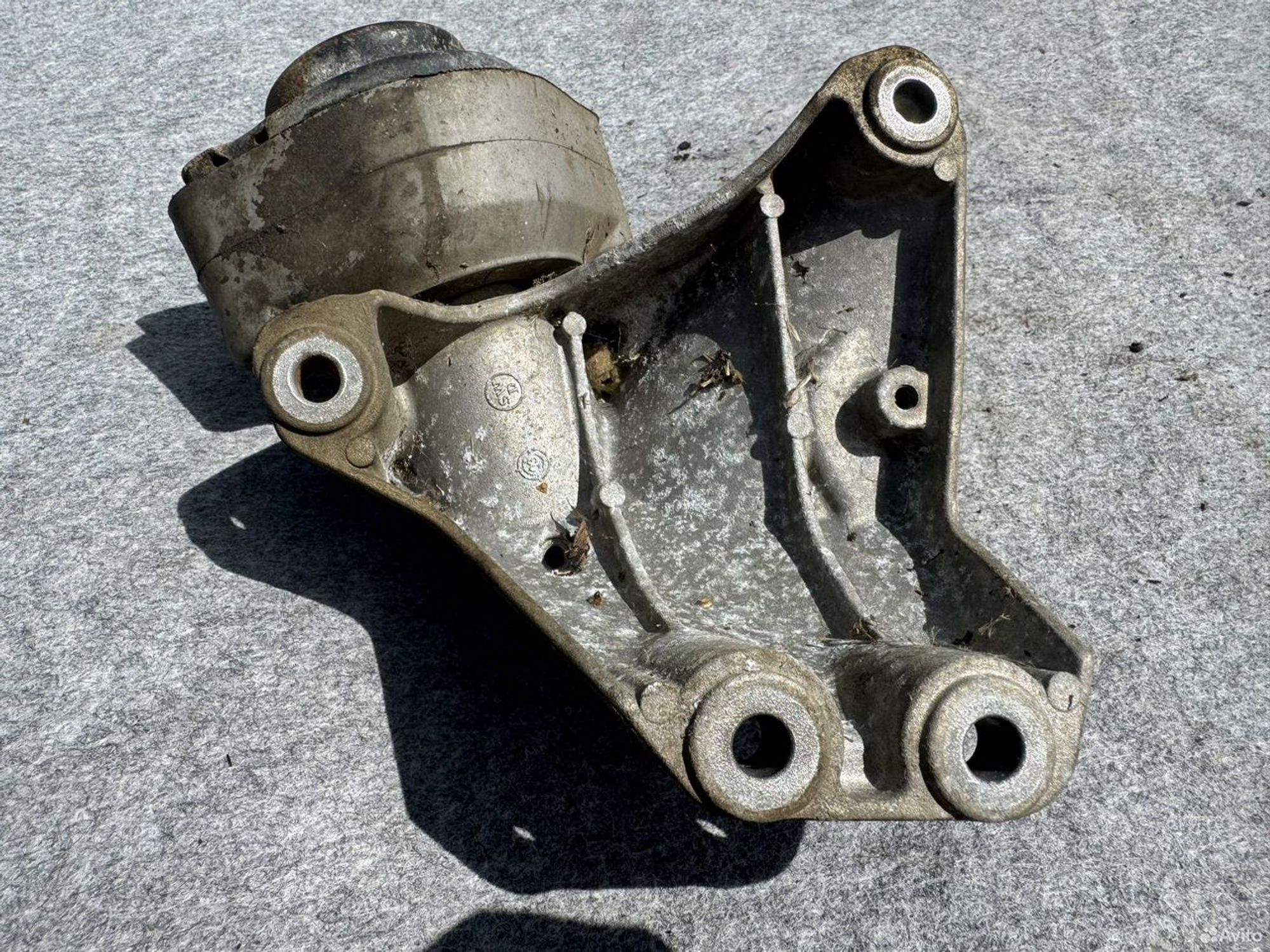 Подушка АКПП Audi s4, 2000 рублей, Семиозерка