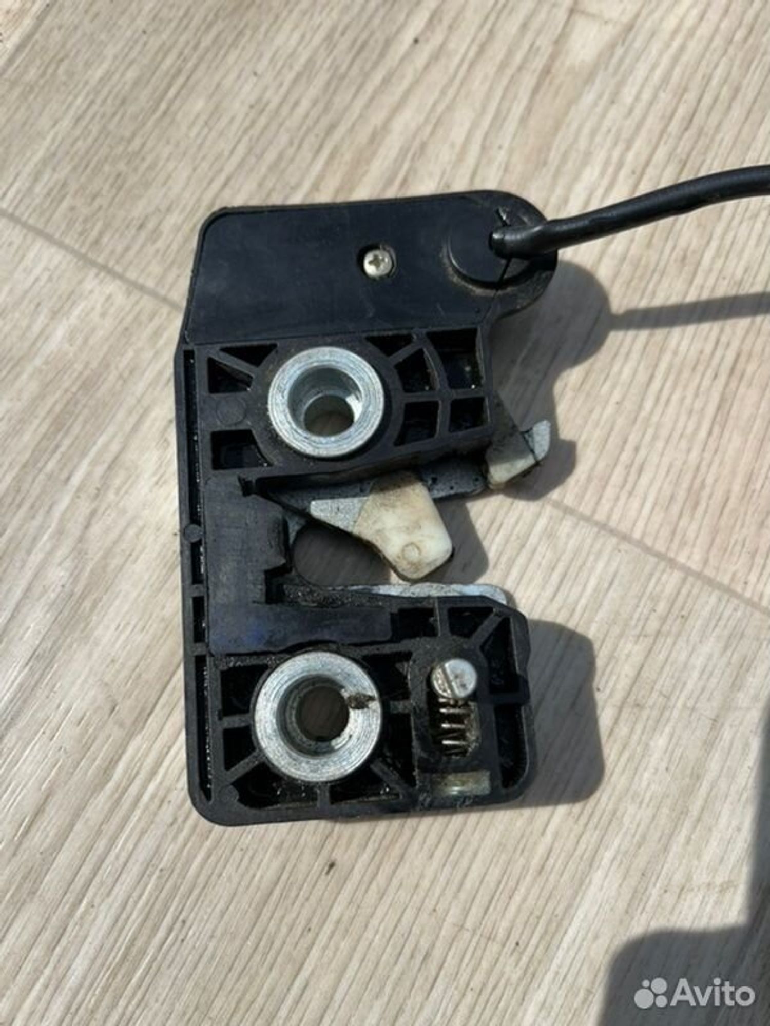 Замок багажника Лада Калина 2 11193 2013, 700 рублей, Семиозерка