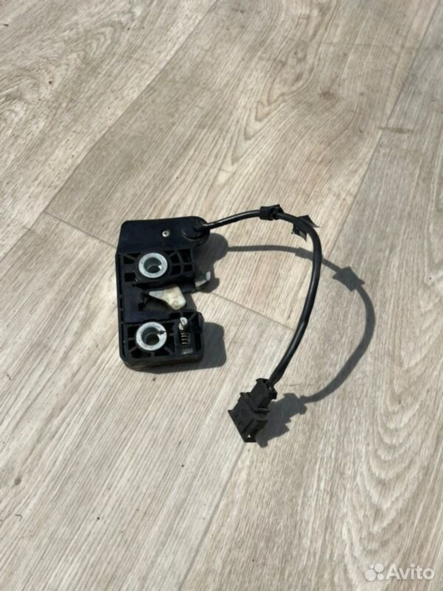 Замок багажника Лада Калина 2 11193 2013, 700 рублей, Семиозерка