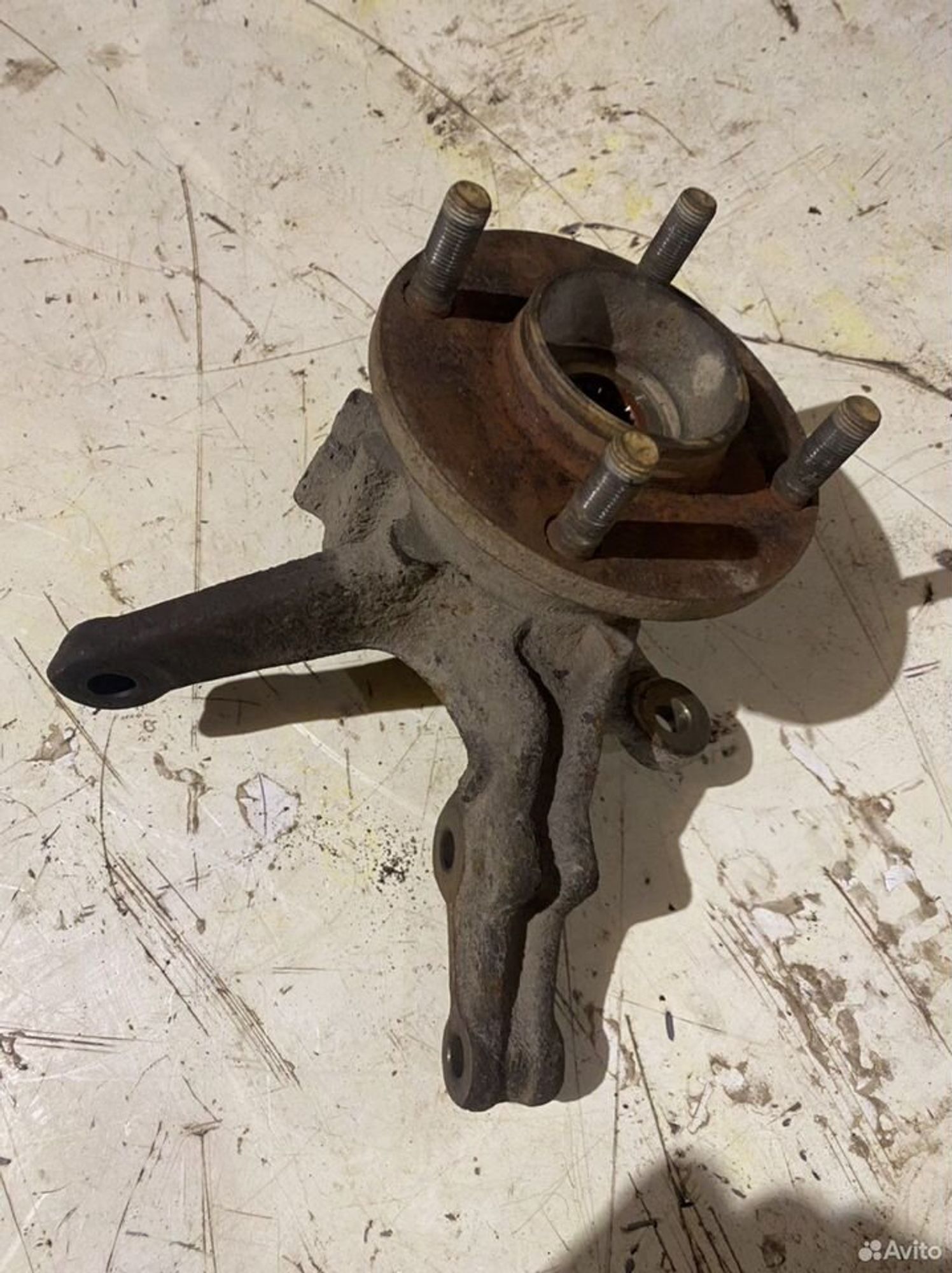 Поворотный кулак nissan almera n16, 2000 рублей, Семиозерка