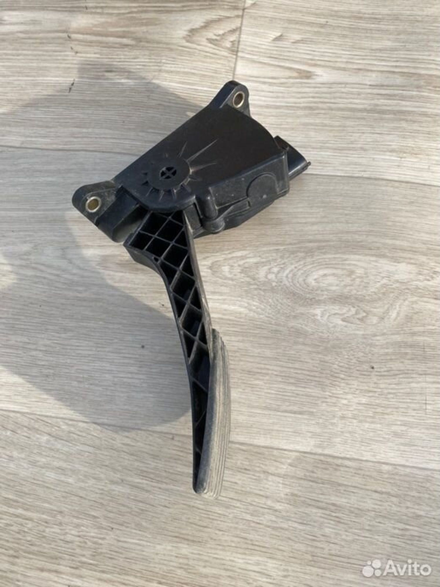 Педаль газа Лада Калина 2 11193 2013, 1200 рублей, Семиозерка