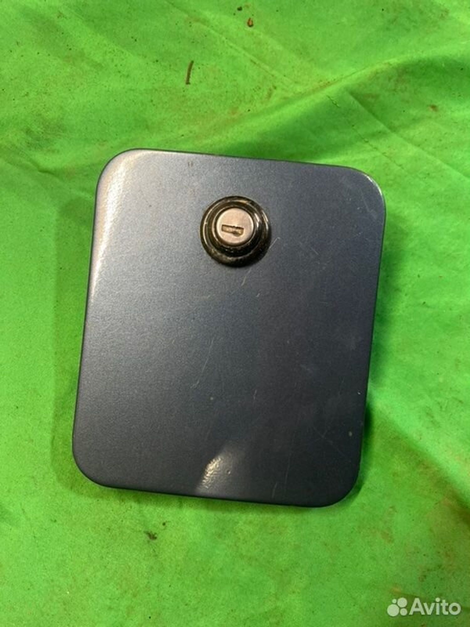 Лючок топливного бака Mitsubishi Pajero 6G72 1993, 1300 рублей, Семиозерка