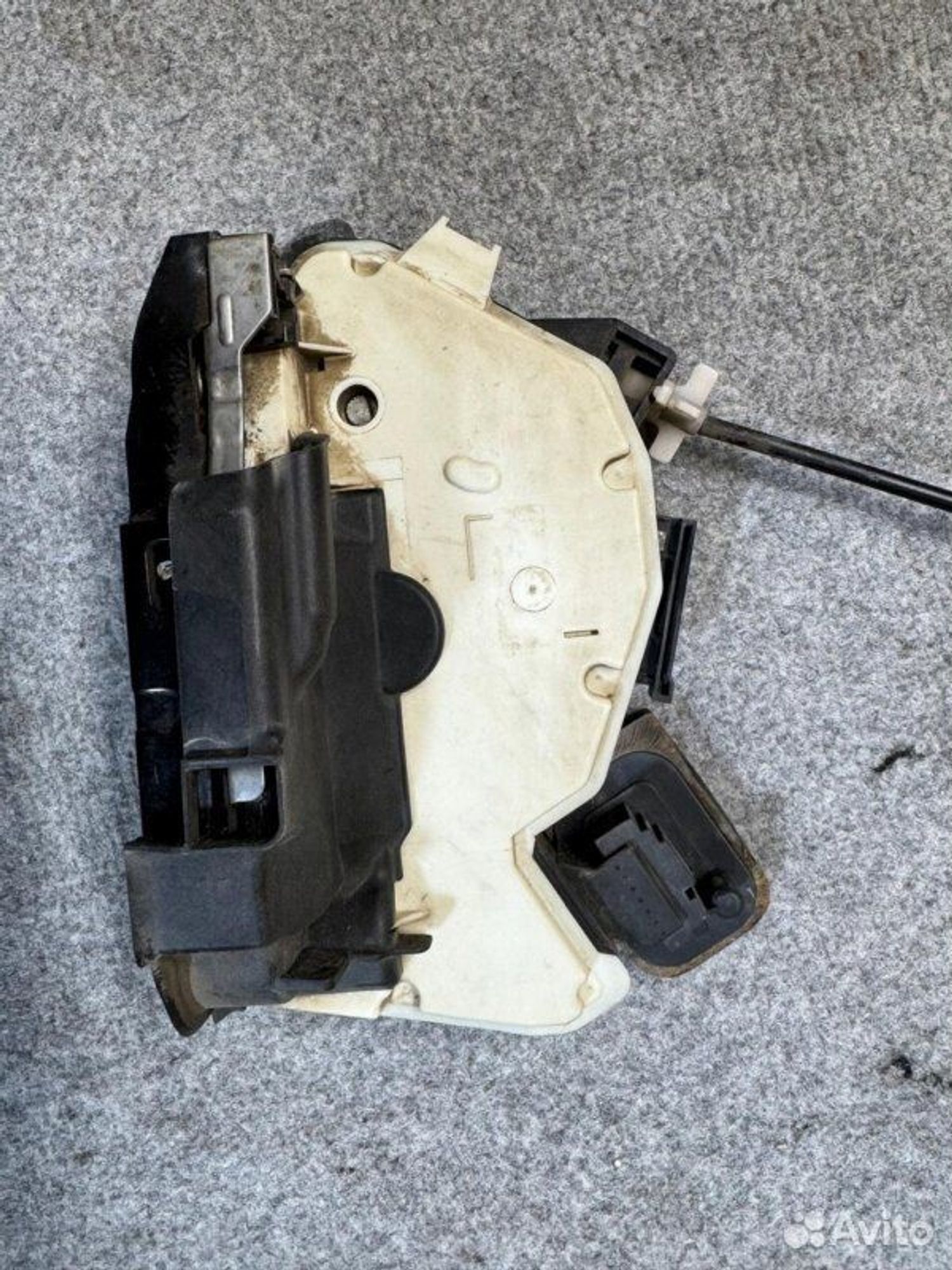 Замок боковой двери задний левый Volkswagen Polo, 1500 рублей, Семиозерка