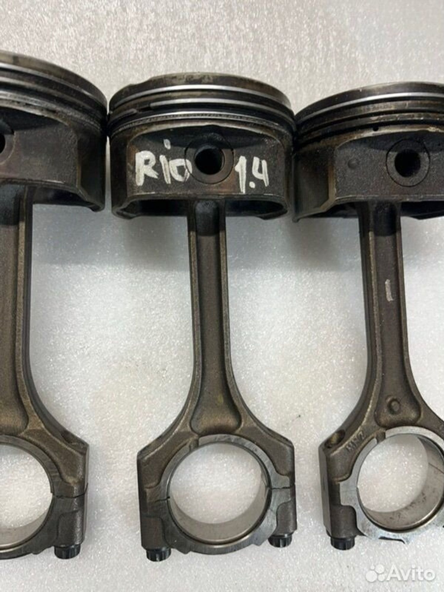 Поршень Kia Rio G4FA 2012, 2000 рублей, Семиозерка