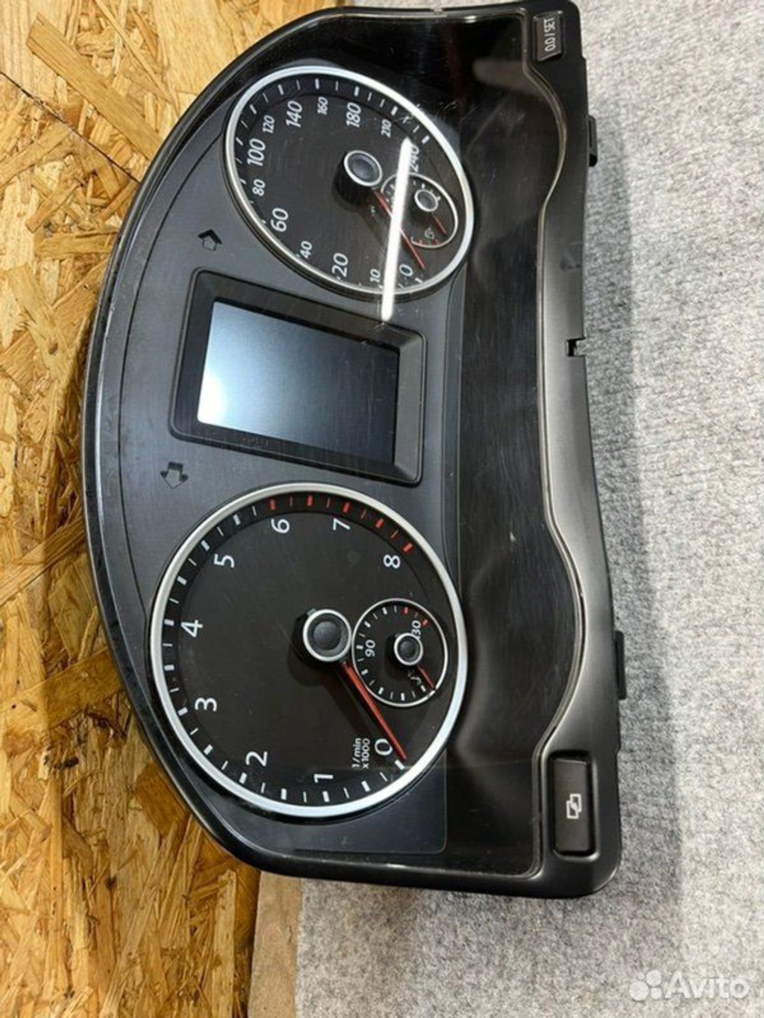 Панель приборов Volkswagen Tiguan SUV NF CAW 2011, 5000 рублей, Семиозерка