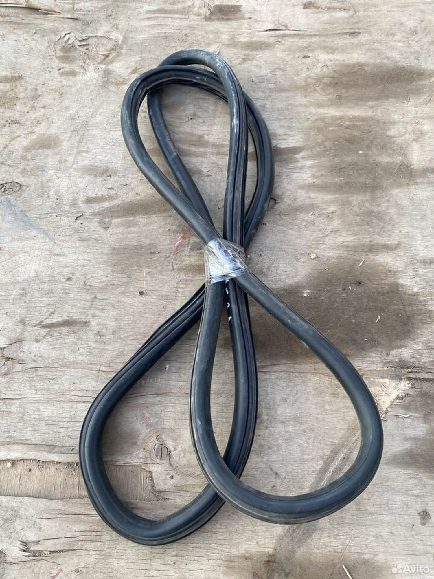 Уплотнительная резинка задняя левая octavia a5, 1300 рублей, Семиозерка