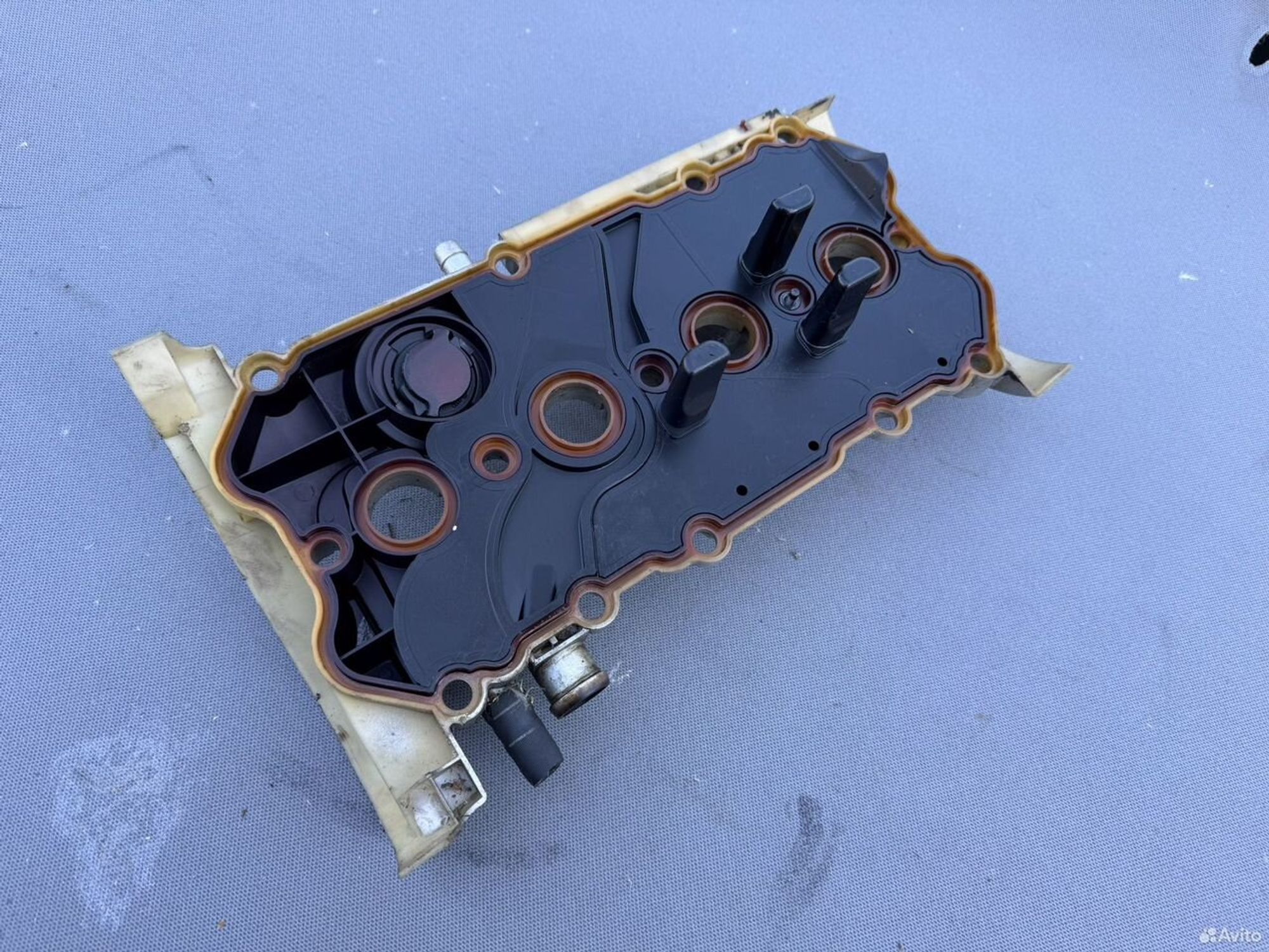 Клапанная крышка Audi A4 B7 2.0, 5000 рублей, Семиозерка