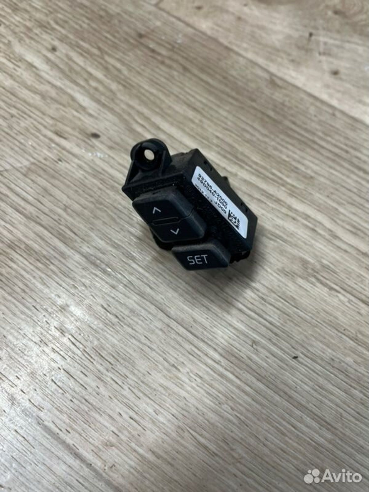 Кнопка настройки часов Kia Ceed JD G4FG 2013, 700 рублей, Семиозерка