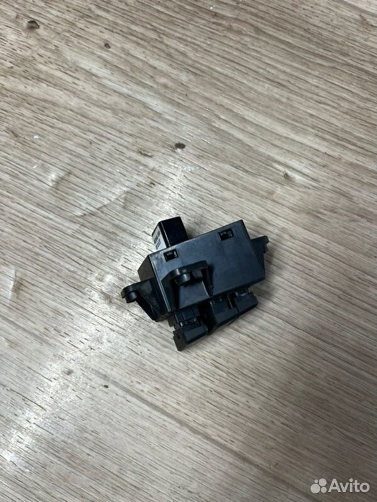 Кнопка настройки часов Kia Ceed JD G4FG 2013, 700 рублей, Семиозерка