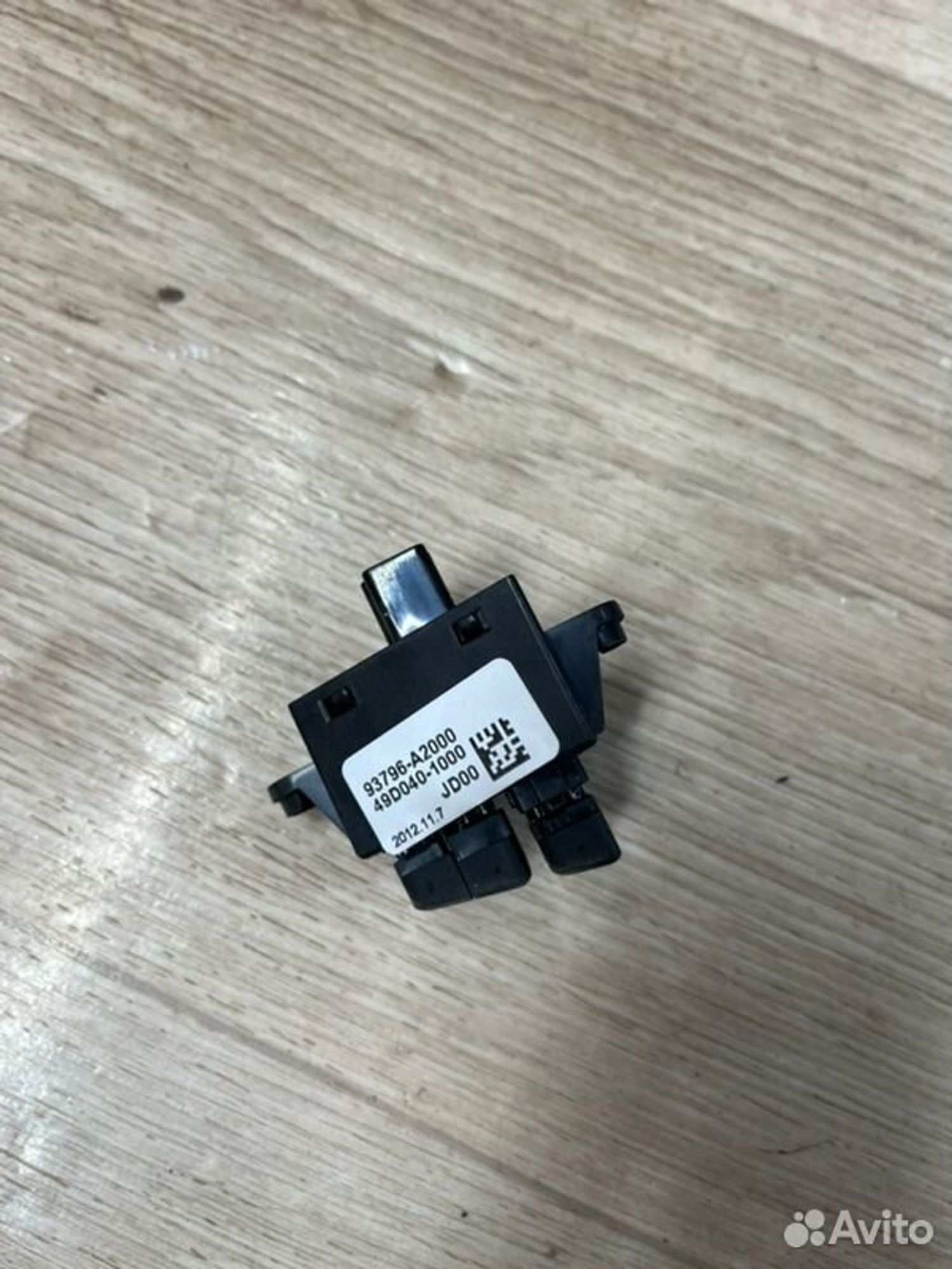 Кнопка настройки часов Kia Ceed JD G4FG 2013, 700 рублей, Семиозерка