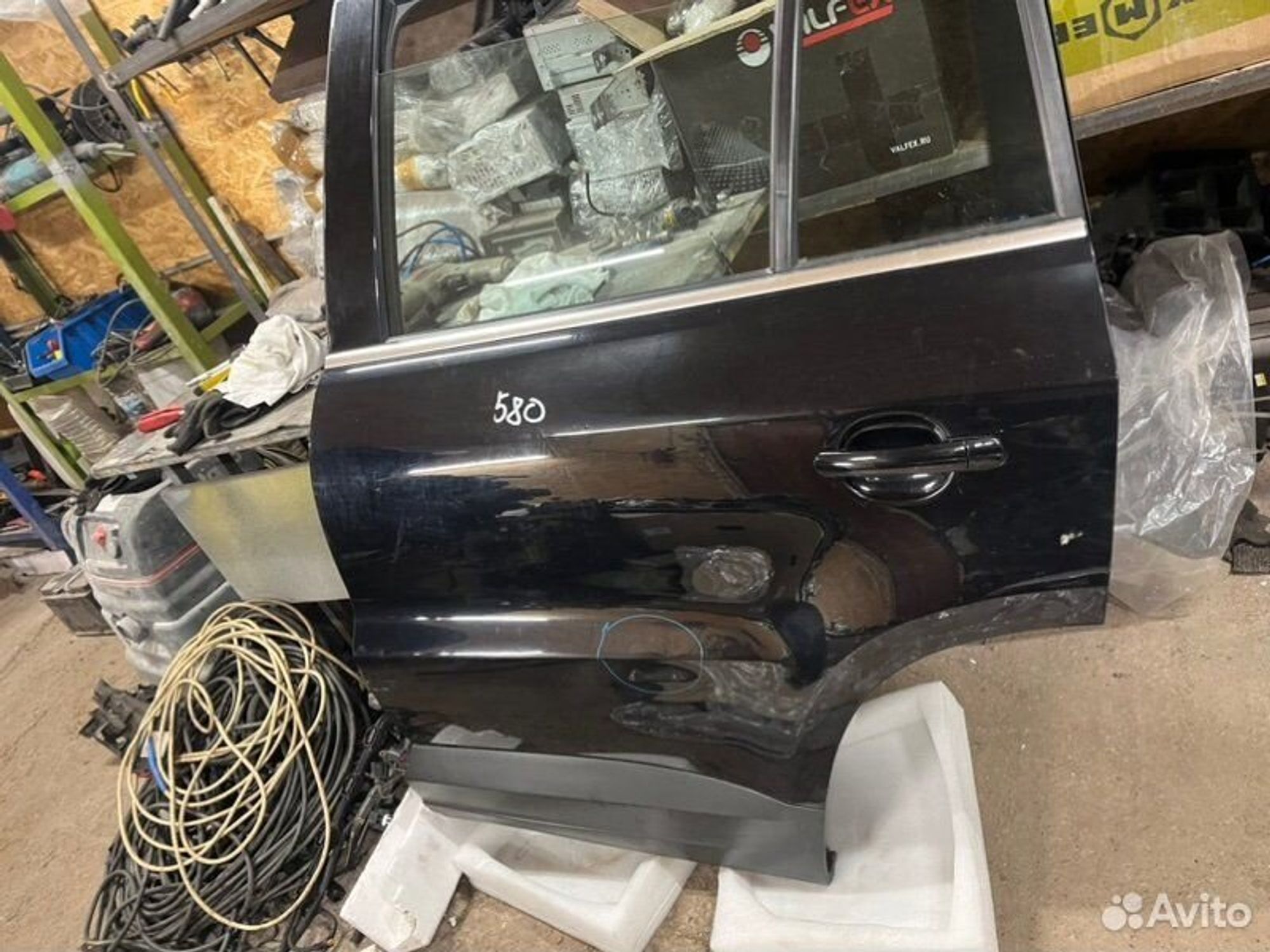 Дверь боковая задняя левая Volkswagen Tiguan SUV, 25000 рублей, Семиозерка