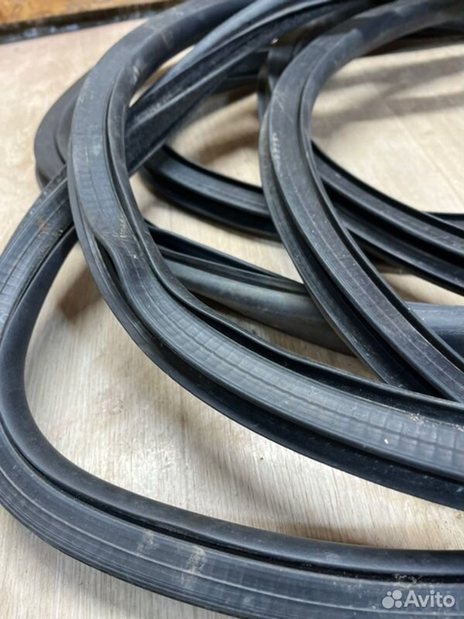 Уплотнитель кузова Chevrolet Cruz J300 F16D3 2011, 1000 рублей, Семиозерка