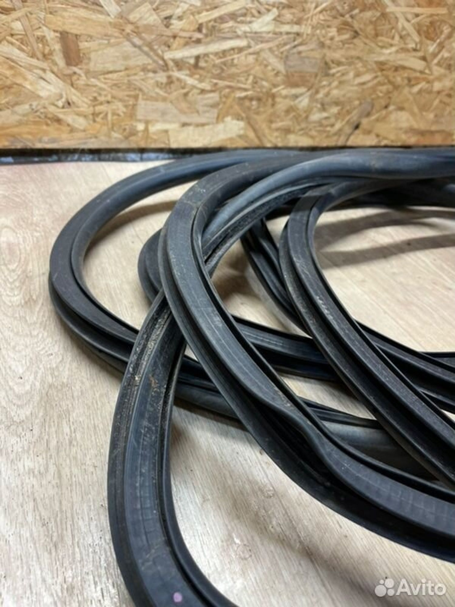 Уплотнитель кузова Chevrolet Cruz J300 F16D3 2011, 1000 рублей, Семиозерка