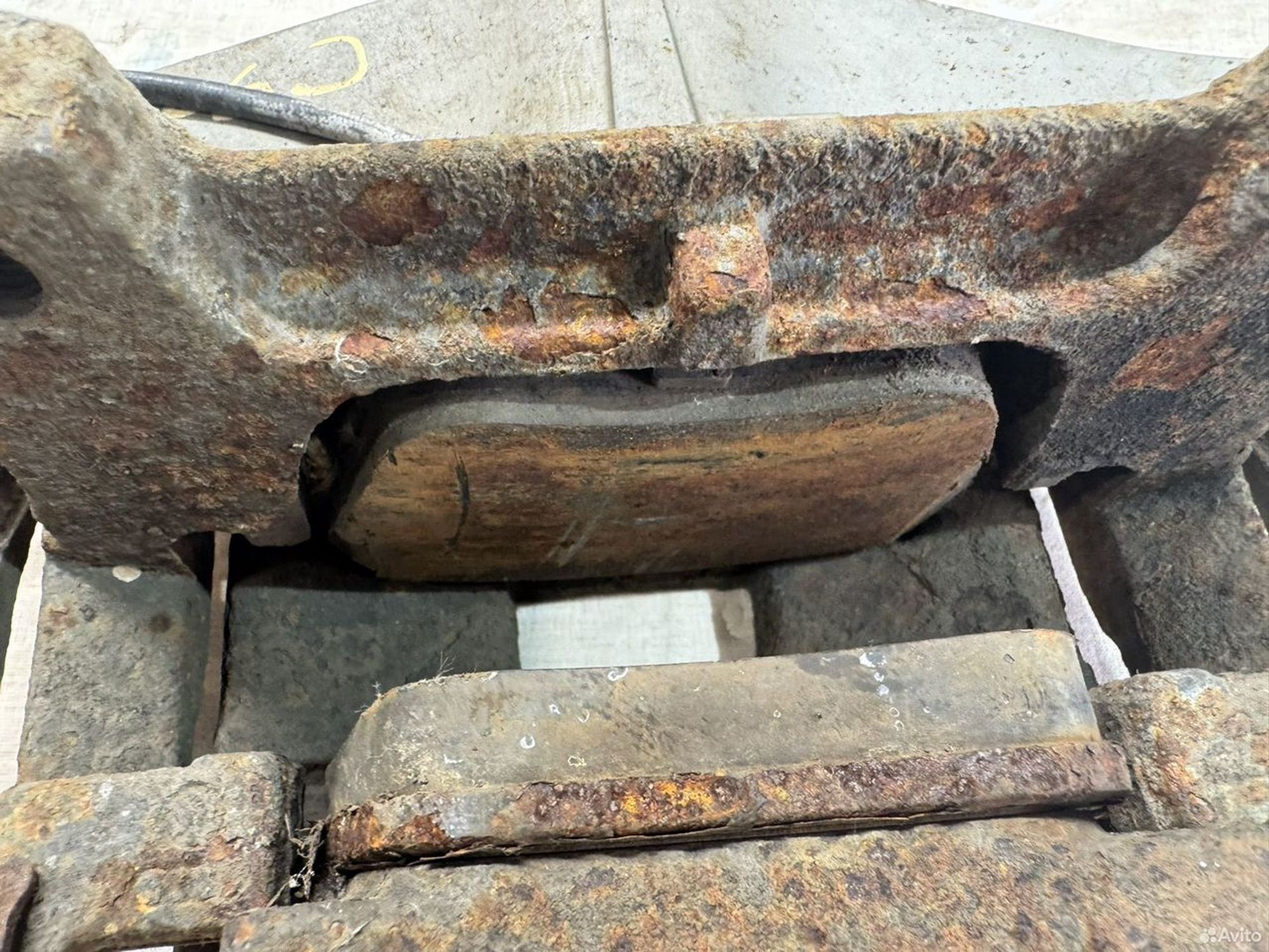 Суппорт передний левый Audi A4 B7, 2100 рублей, Семиозерка