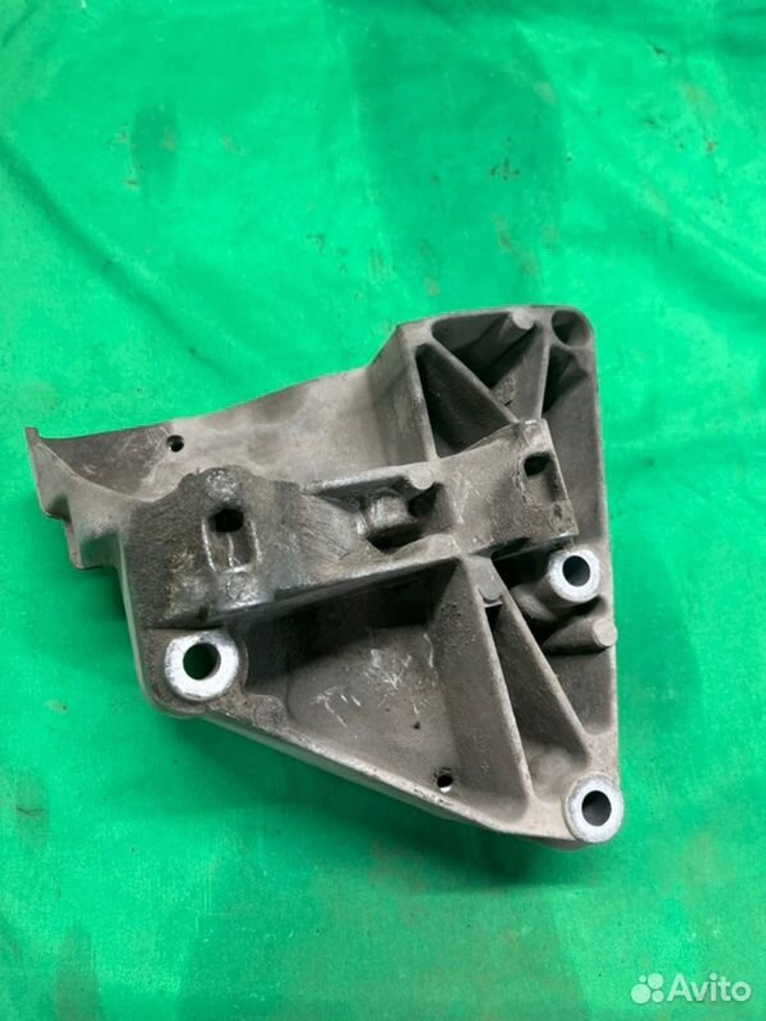 Кронштейн компрессора кондиционера Bmw X5 E53, 1000 рублей, Семиозерка